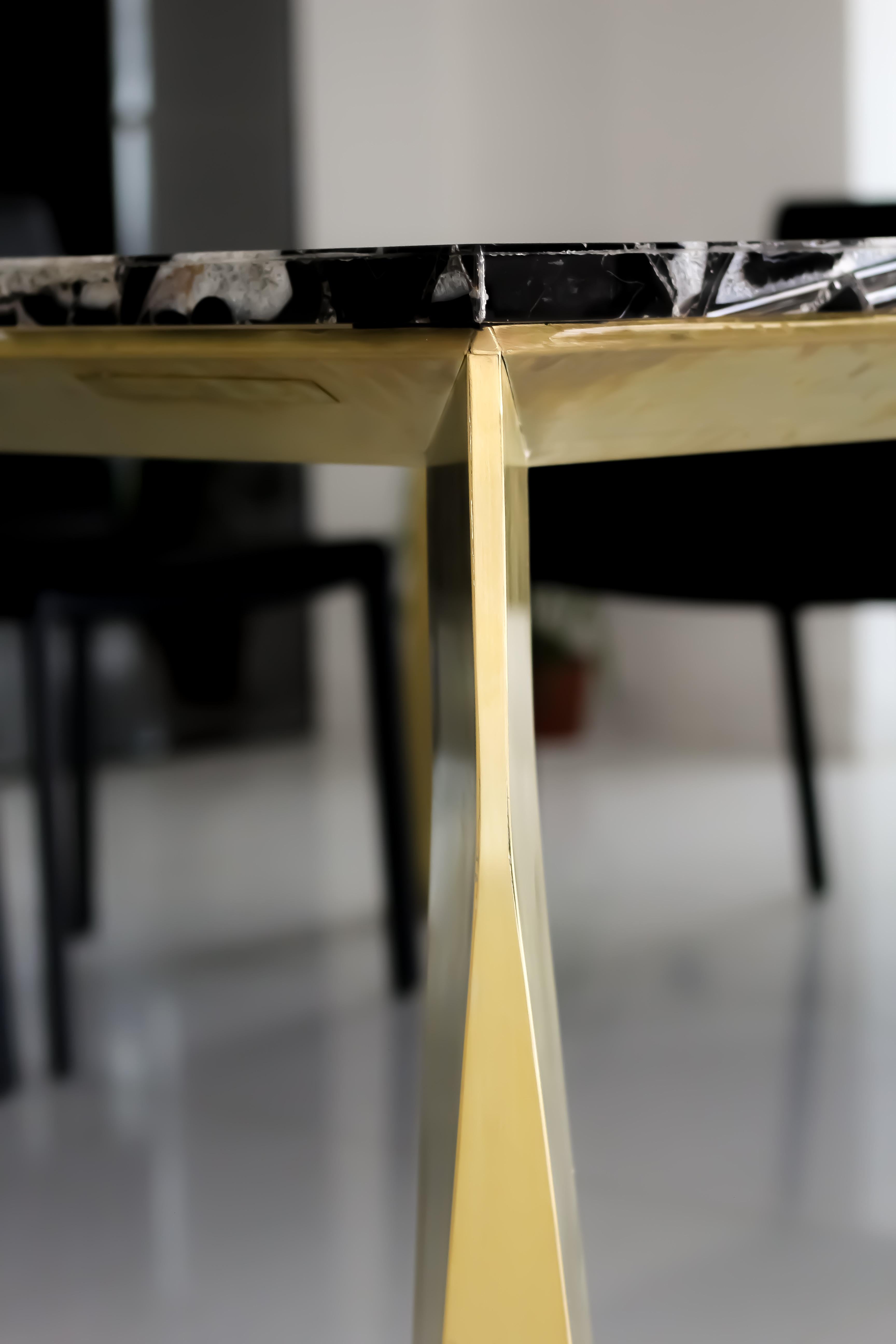 'Grand Architectonic' Black Agate Gemstone Dining Table / Desk with Brass Feet In New Condition For Sale In Madrid, ES