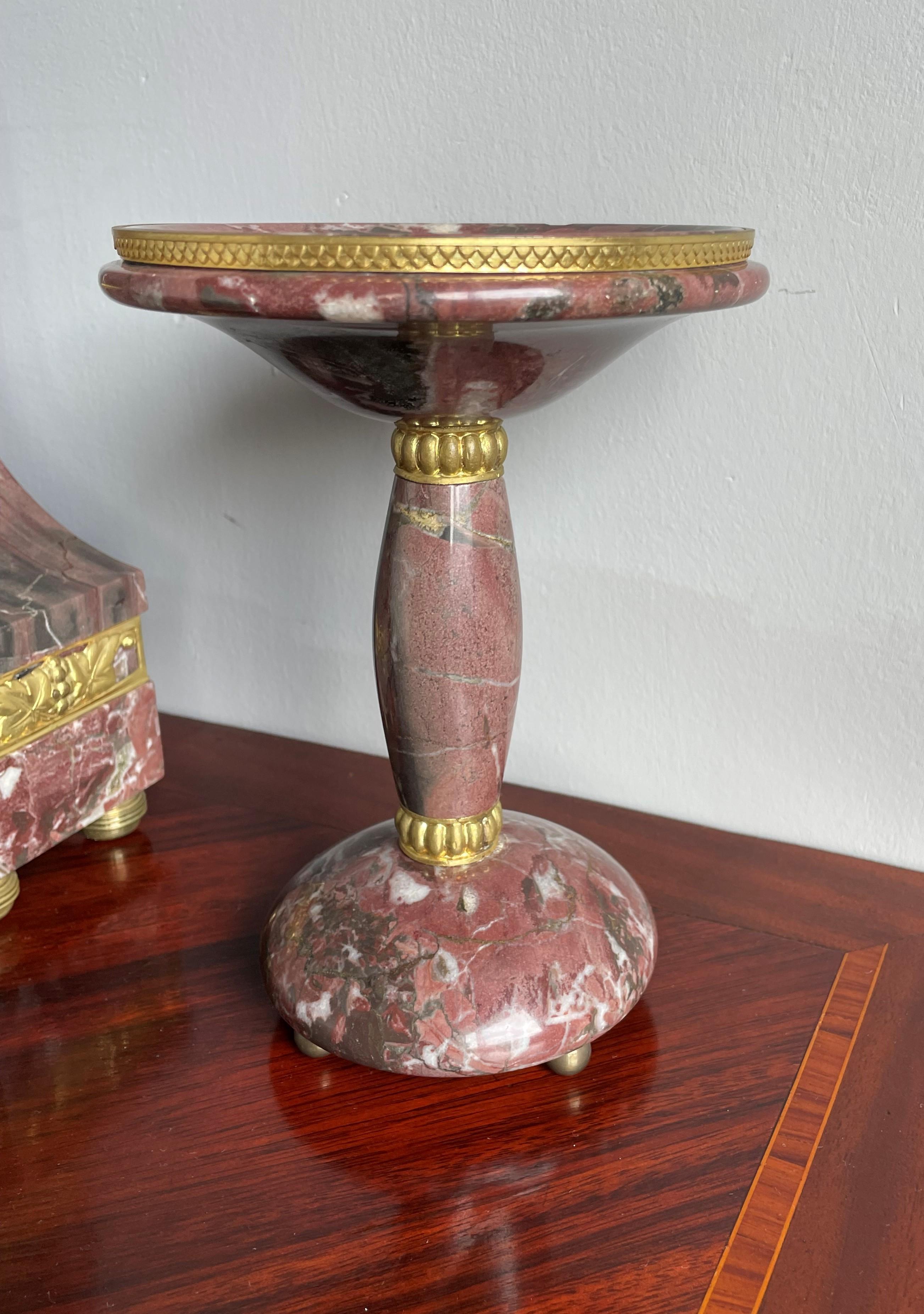 Grand Art Deco Marble Table or Mantel Clock Set w. Gilt Brass, Bronze and Onyx In Good Condition For Sale In Lisse, NL