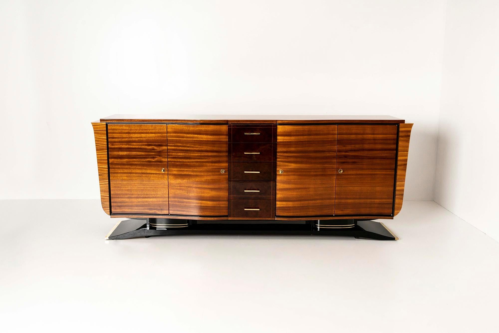 French Grand Art Deco Sideboard in Rosewood Veneer with Brass Details, France, 1930s For Sale
