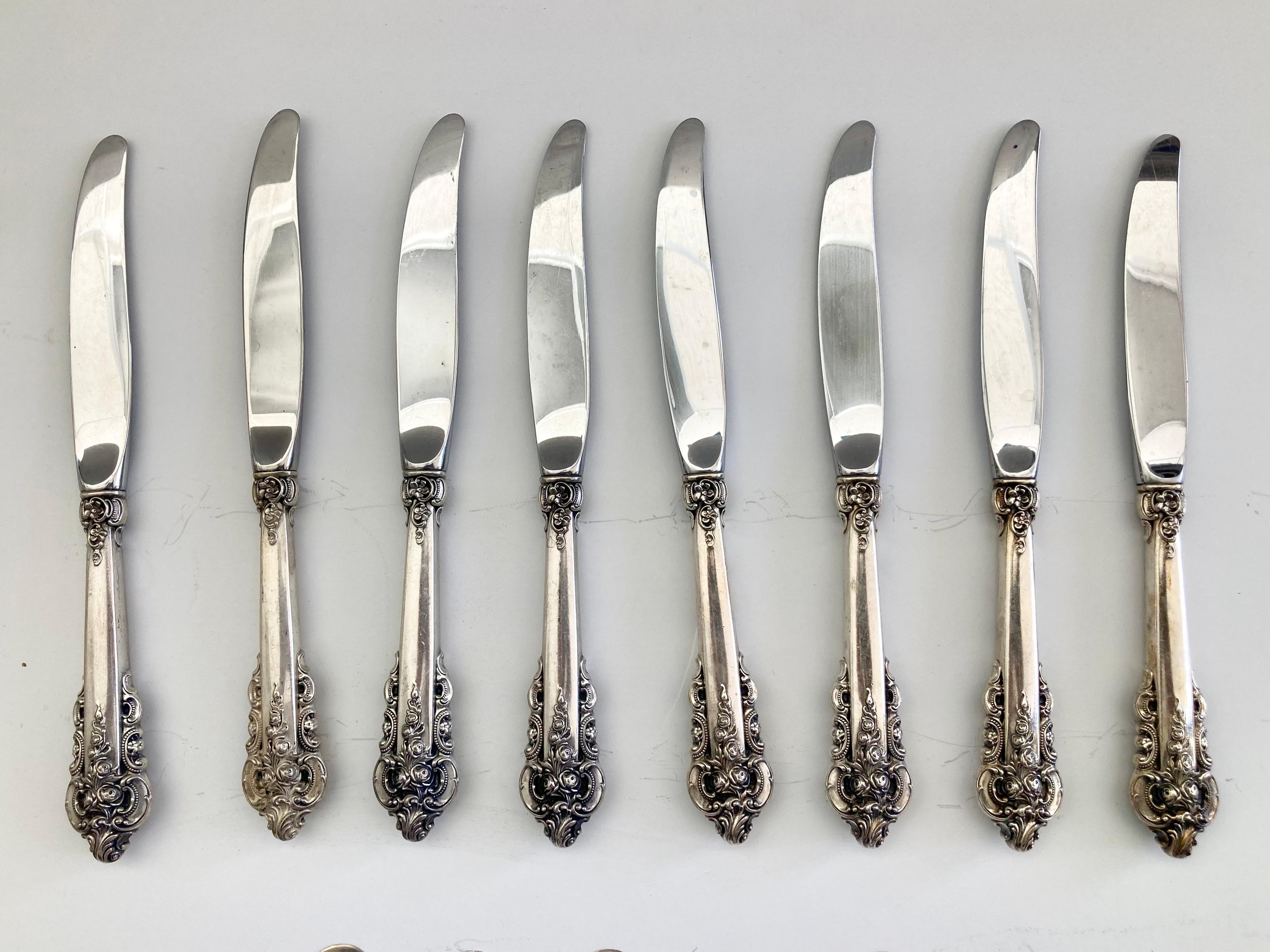 Grand Baroque Sterling Silber Besteck von Wallace - 32 Teile im Zustand „Gut“ im Angebot in Los Angeles, CA