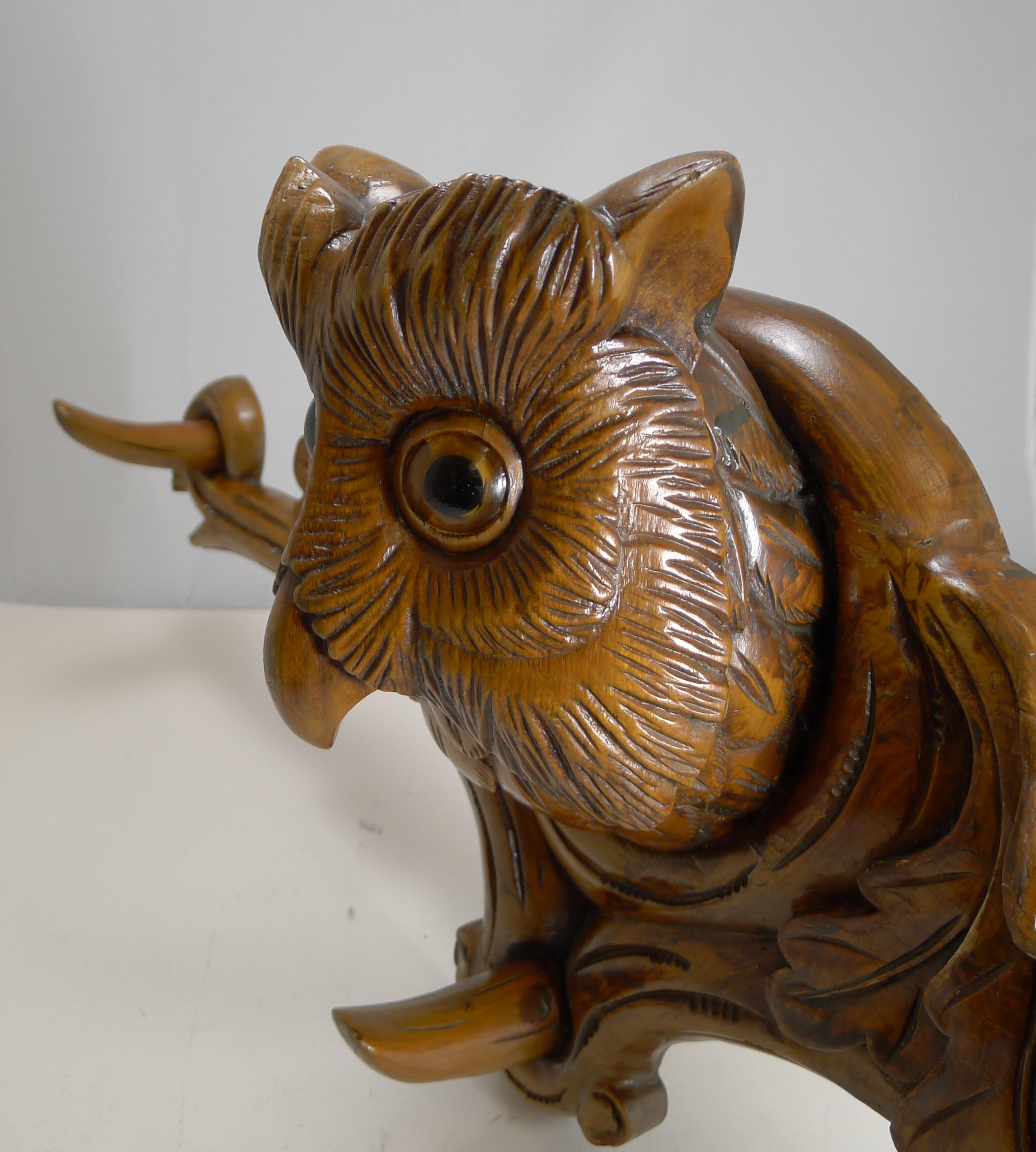 Late 19th Century Grand Black Forest Hat Stand - Owl with Glass Eyes, circa 1890