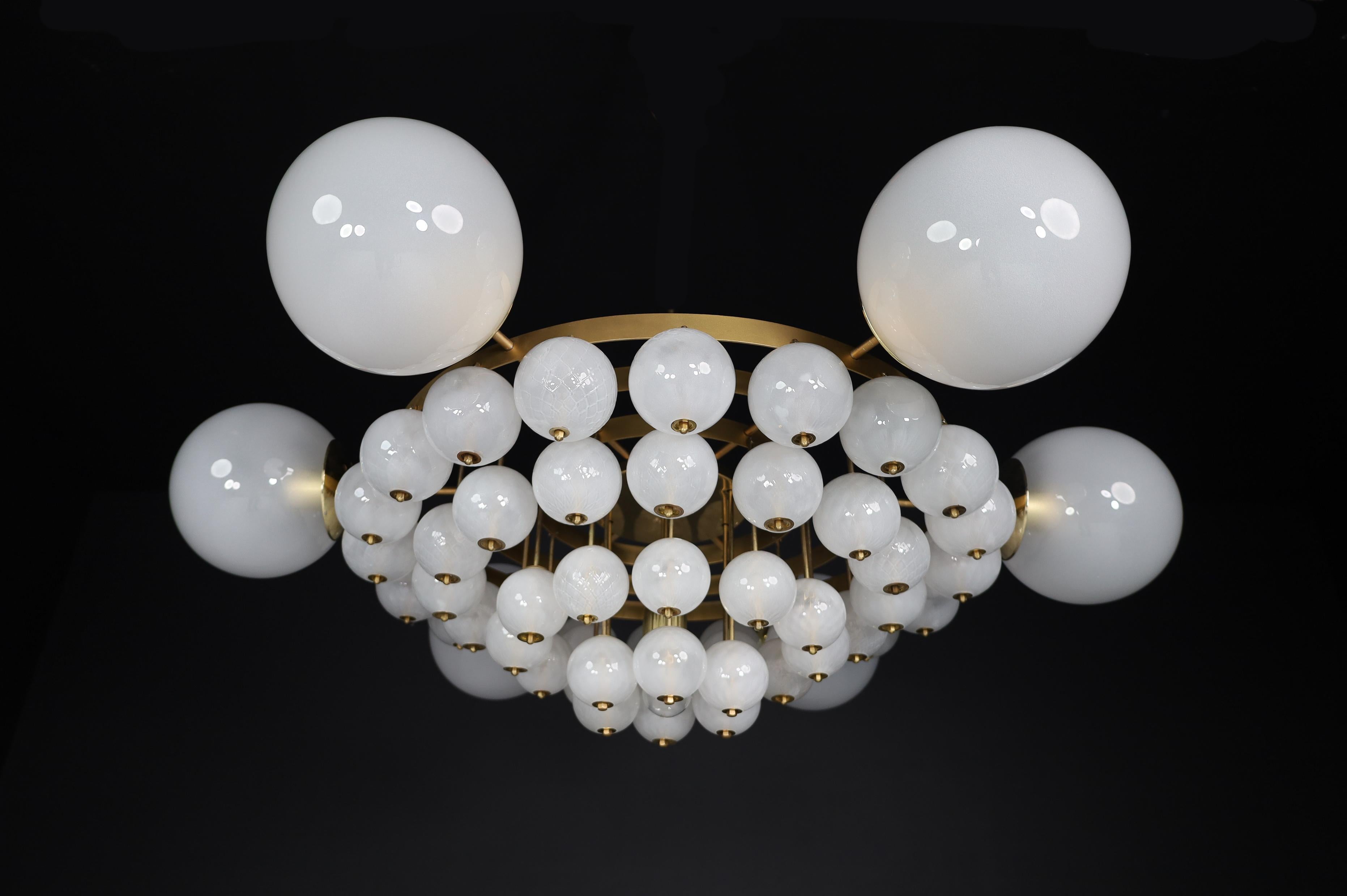 Grand Bohemian Chandelier with Brass Fixture & Hand-blowed Frosted Glass Globes For Sale 8