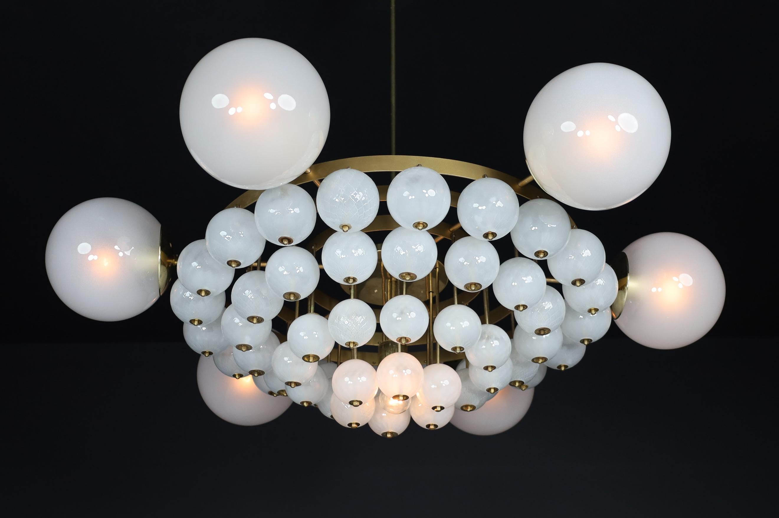 Grand Bohemian Chandelier with Brass Fixture & Hand-blowed Frosted Glass Globes For Sale 11