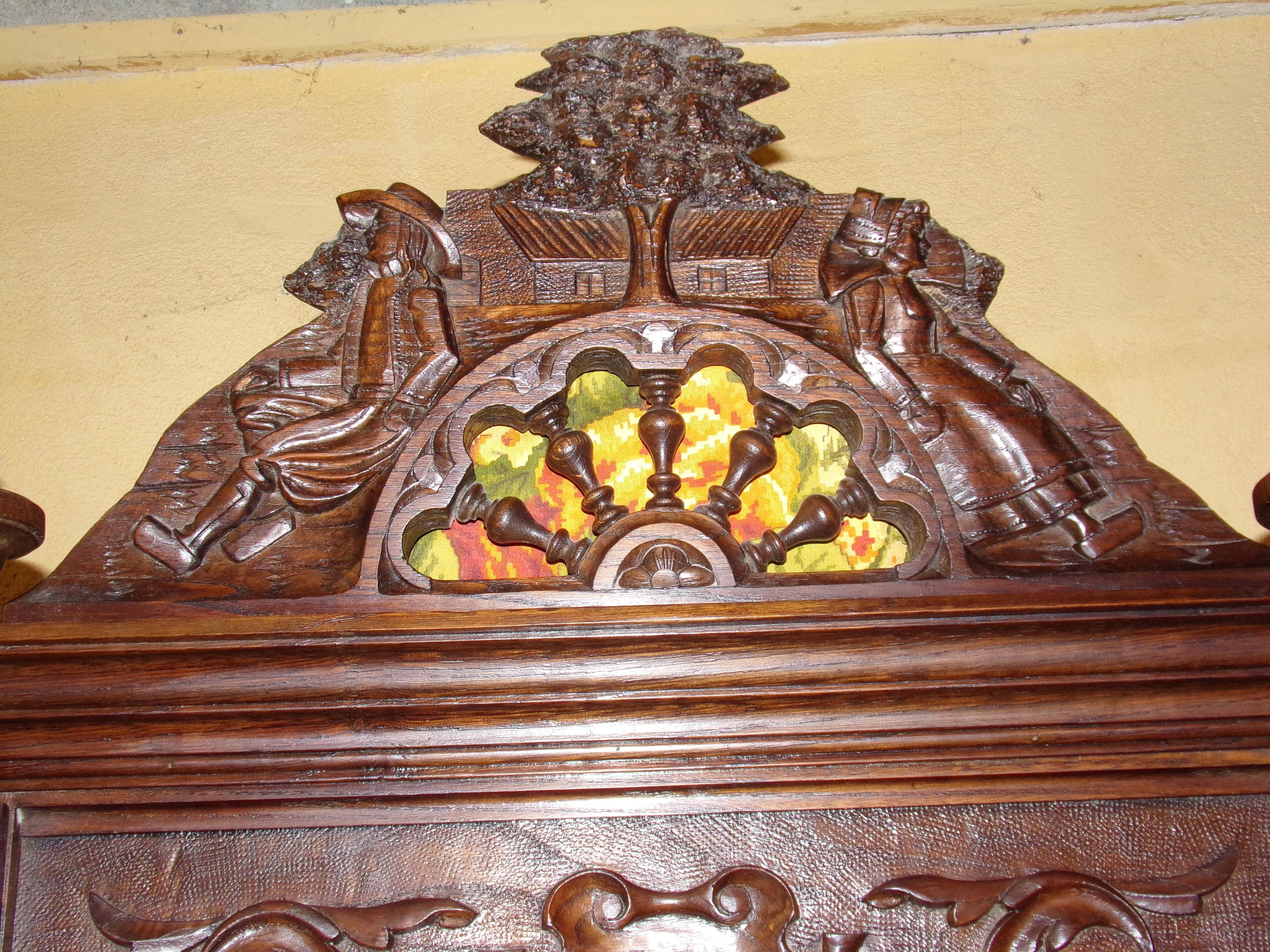 Grand Carved Oak Breton Buffet Cabinet Sideboard, circa 1890 For Sale 5