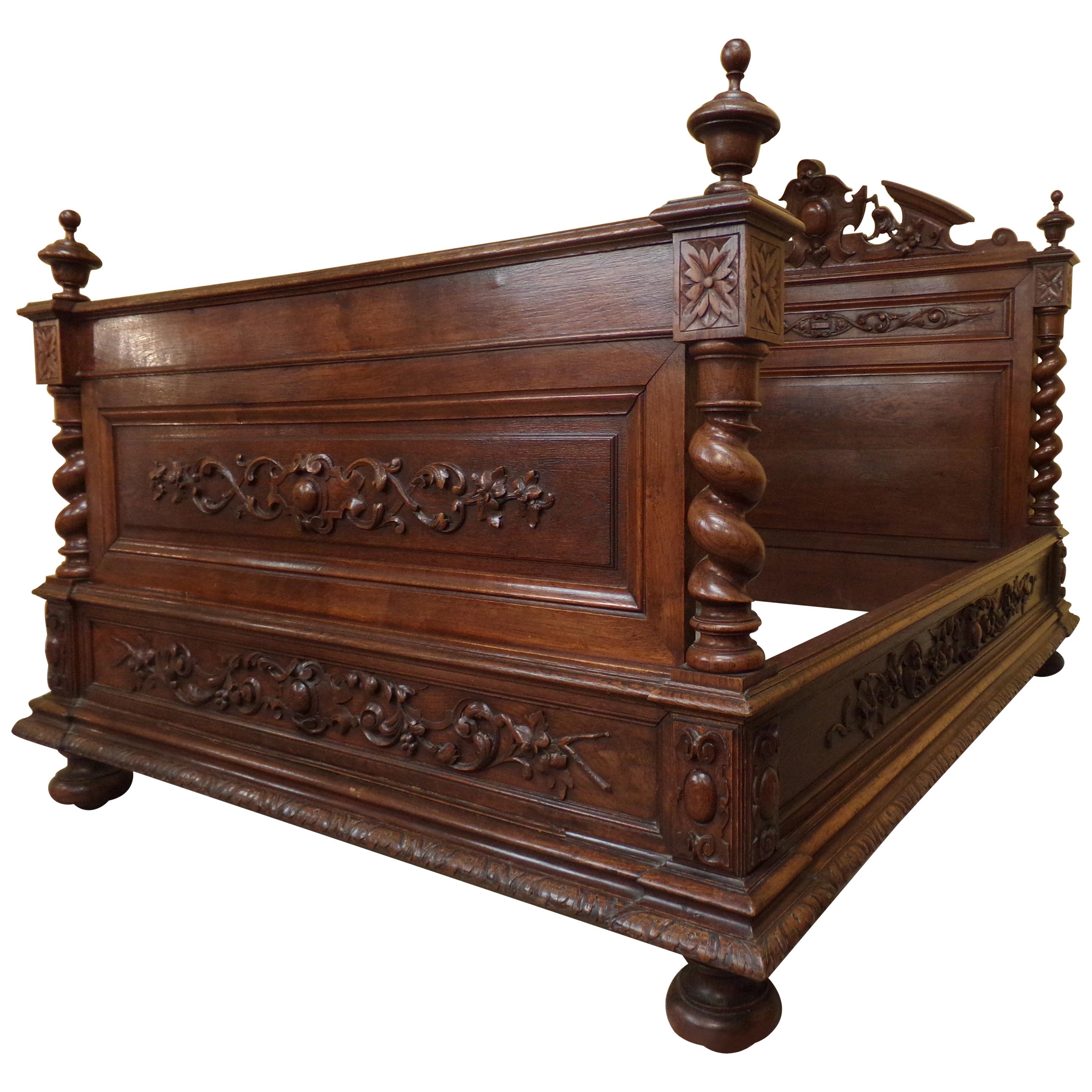 Grand Carved Walnut Chateau Bed, C1880 For Sale