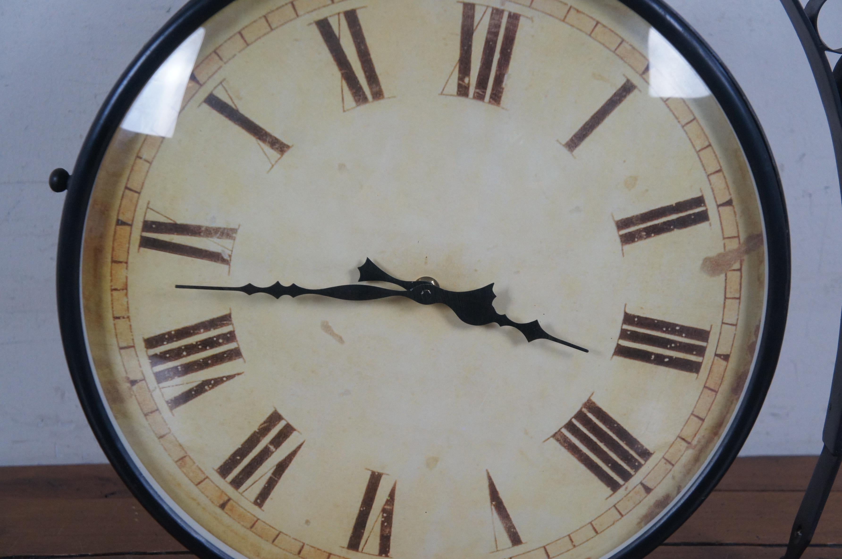 20ième siècle Horloge ferroviaire Grand Central Station en laiton à chiffres romains double face 18