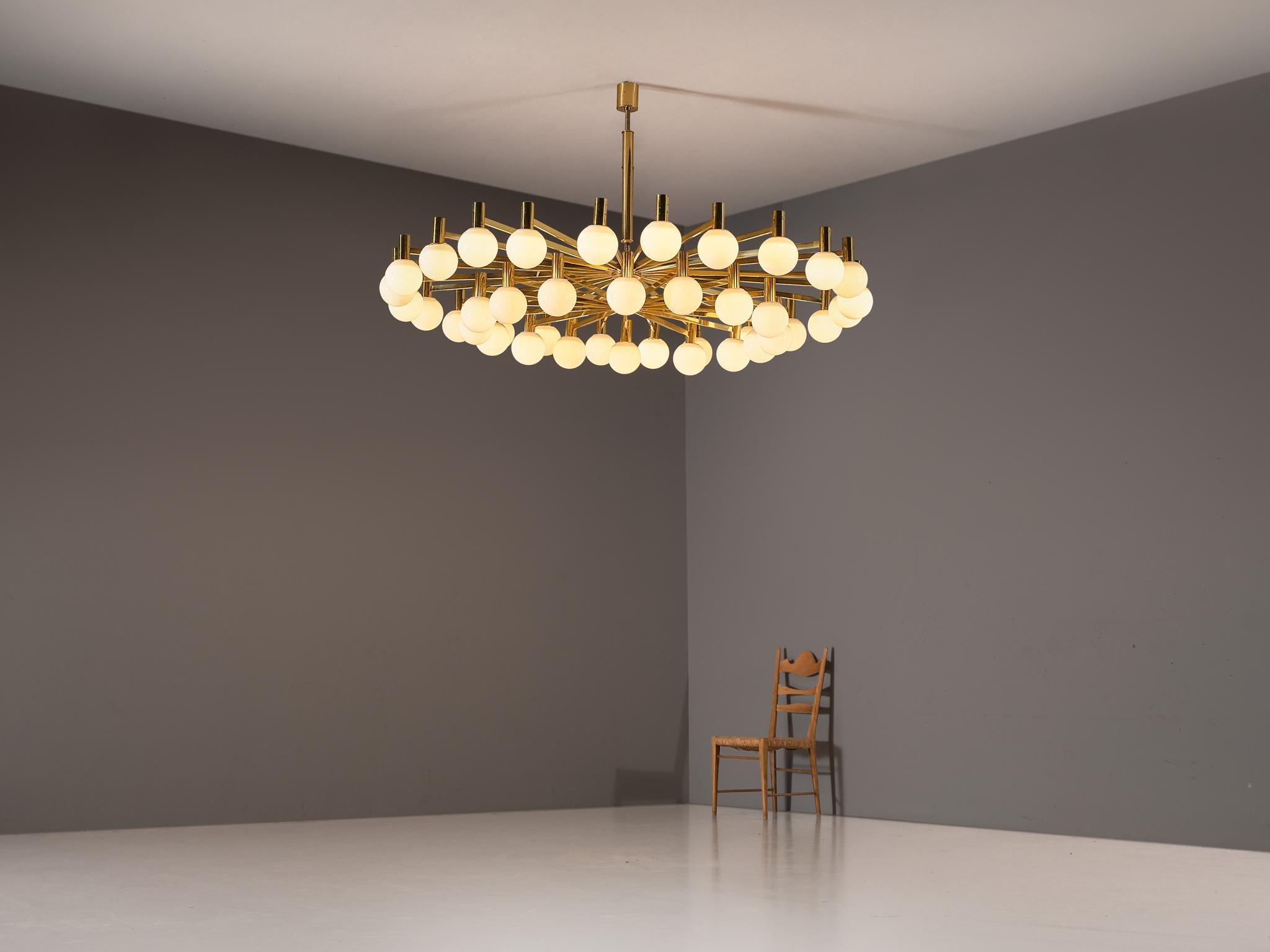 Post-Modern Grand Chandelier in Brass and Milk Glass Spheres 210 cm/82 in Wide  For Sale