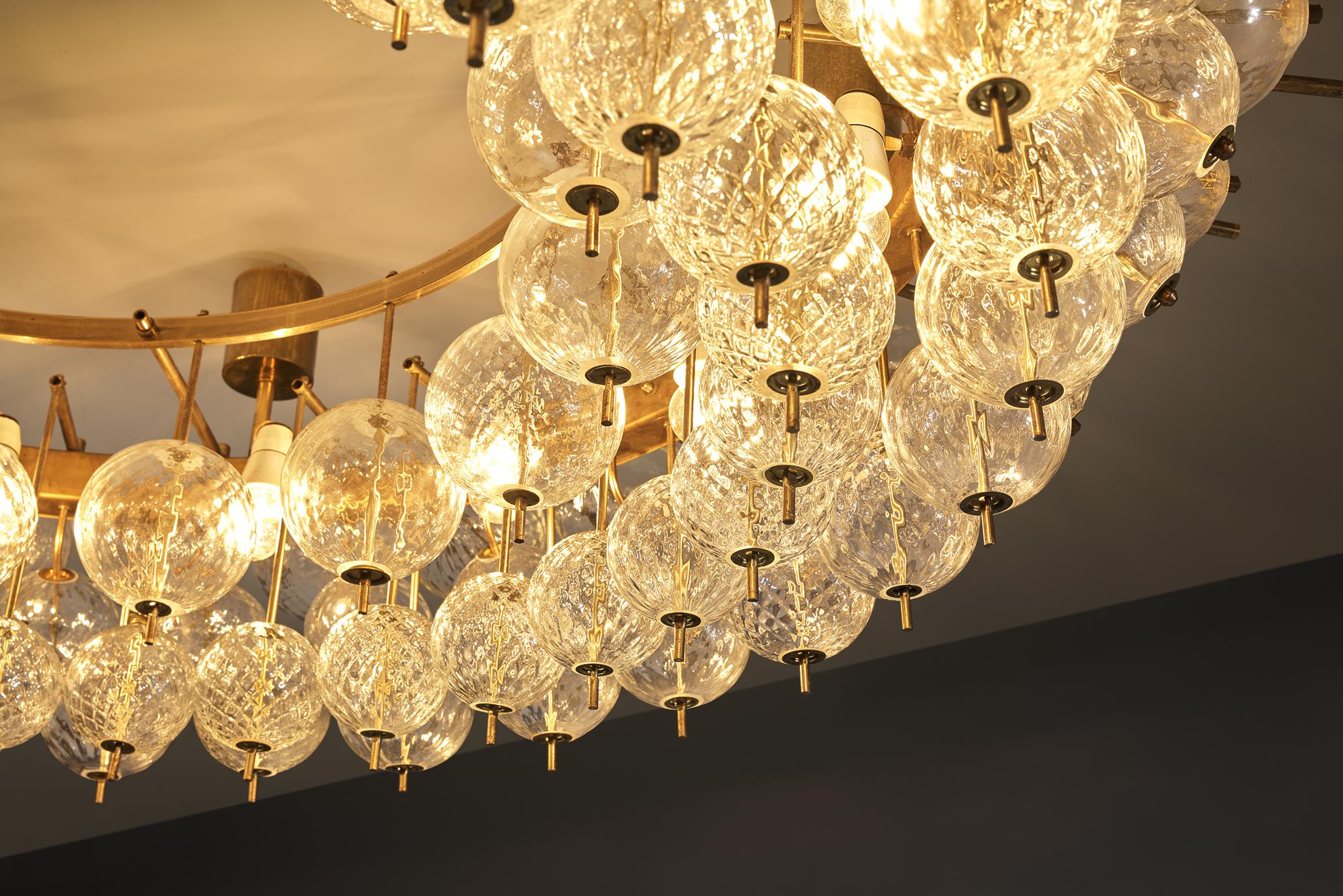 European Grand Chandelier in Brass and Ribbed Glass Spheres 153cm/60in For Sale