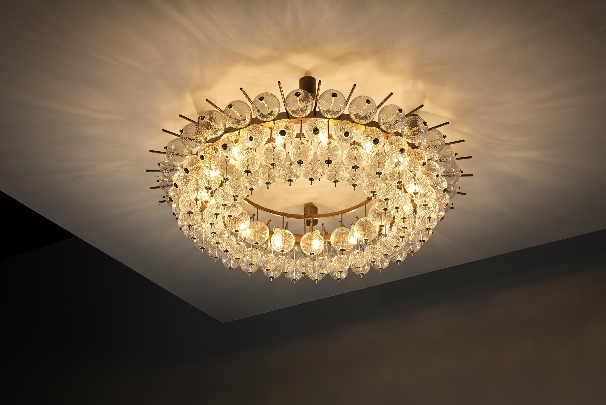 Grand Chandelier in Brass and Ribbed Glass Spheres 153cm/60in For Sale 3