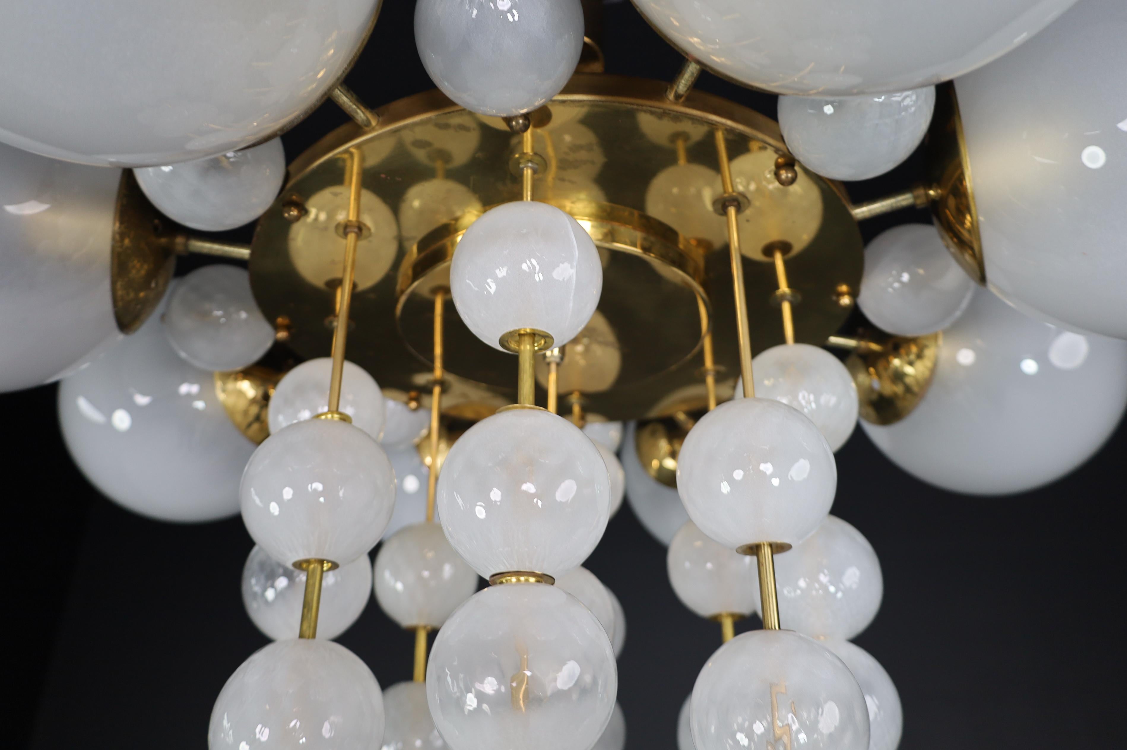 Grand Chandelier with Brass Fixture and Hand-blowed Frosted Glass Globes, 1960s For Sale 1