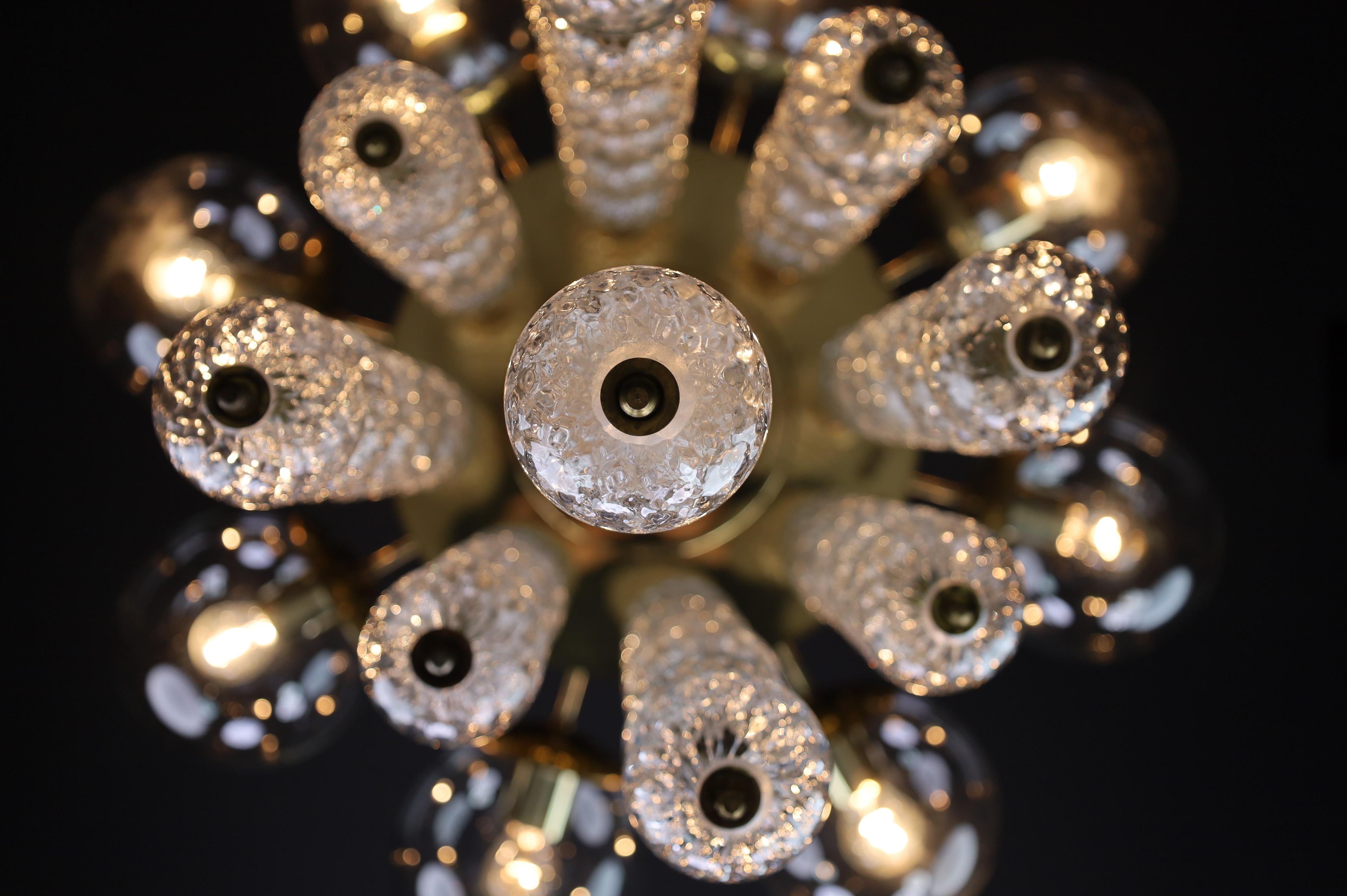 Grand Chandelier with Brass Fixture and Hand-blowed Glass Globes, 1960s For Sale 7