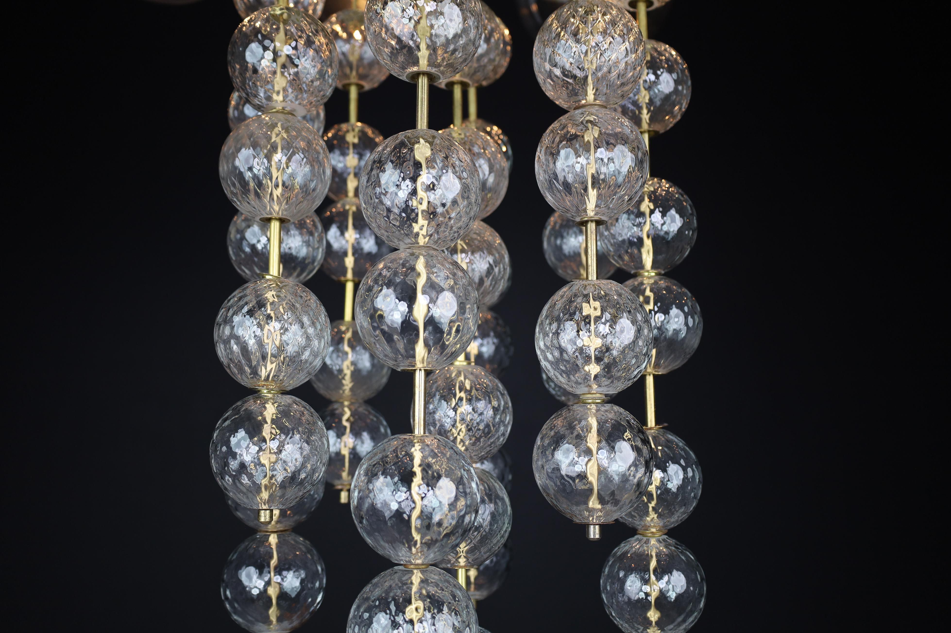 Grand Chandelier with Brass Fixture and Hand-blowed Glass Globes, 1960s For Sale 2