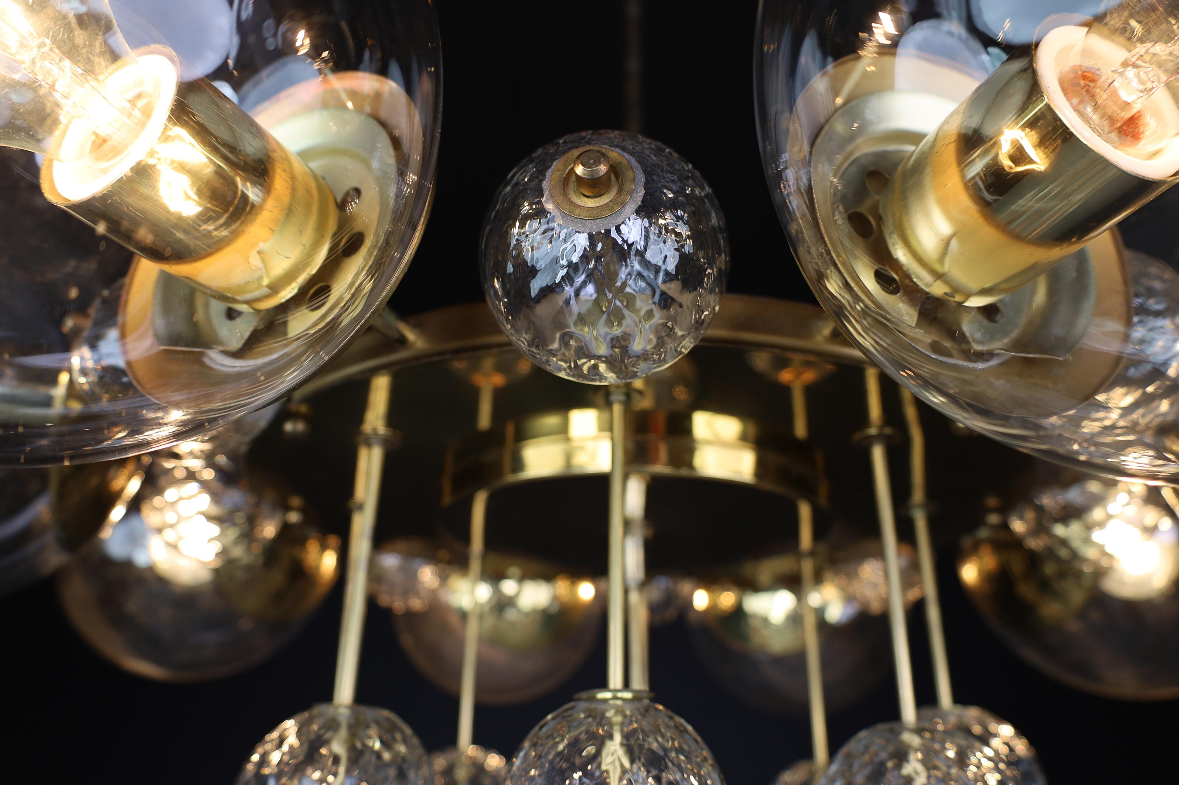 Grand Chandelier with Brass Fixture and Hand-blowed Glass Globes, 1960s For Sale 3