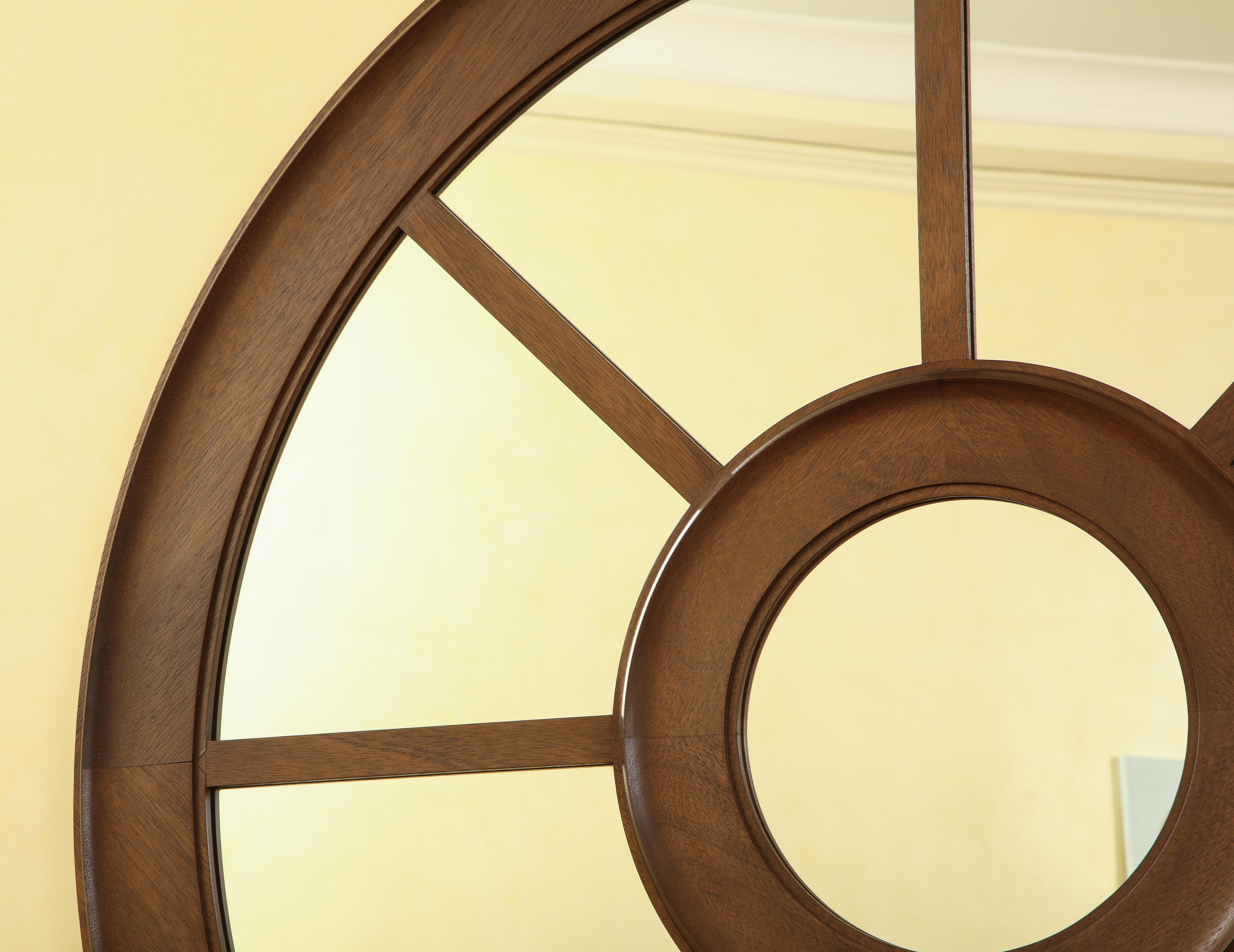 Grand Circular Wall Mirror with Wagon Wheel Design In Good Condition For Sale In Chicago, IL
