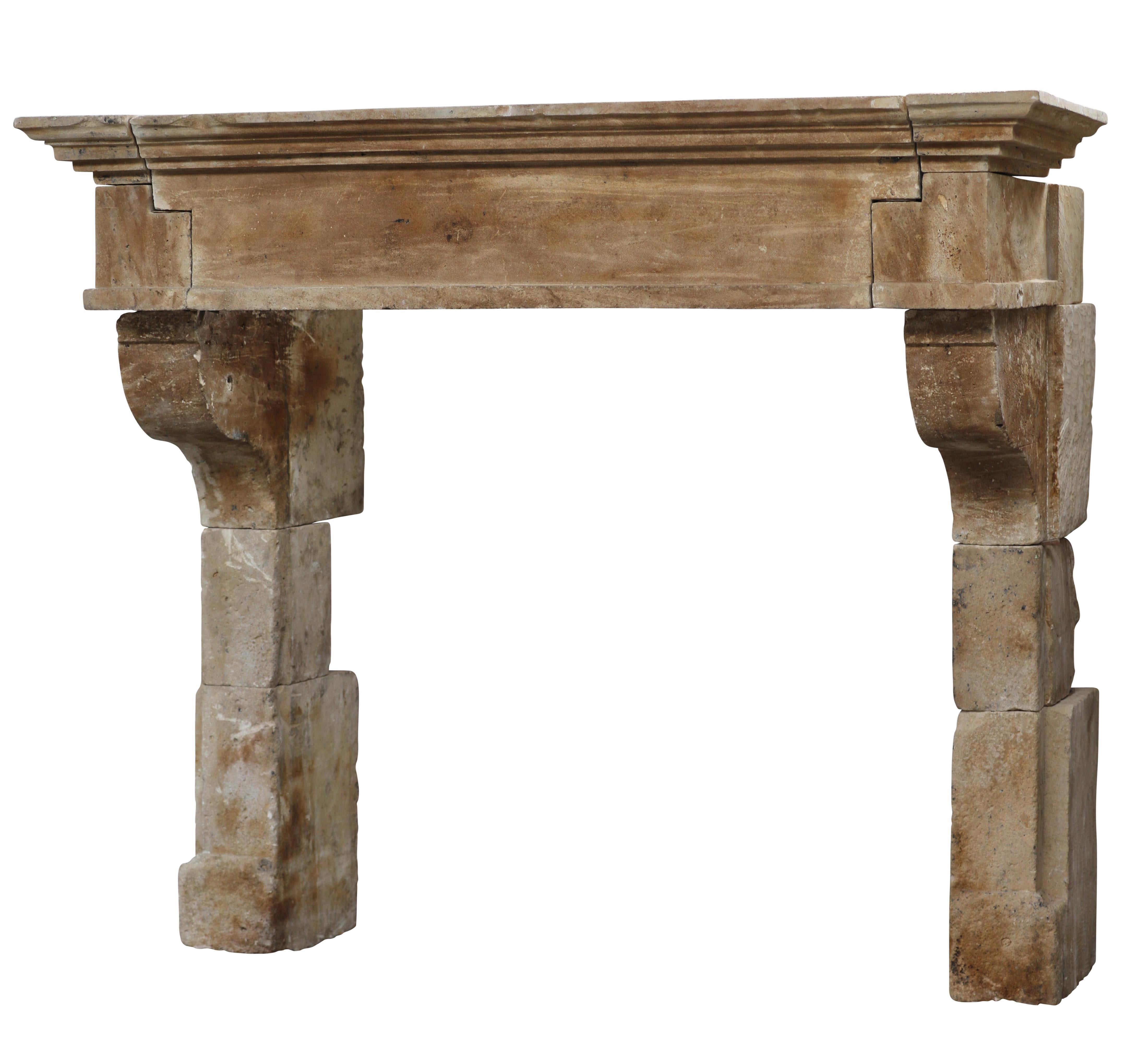 Grand Classic French Louis XIII Timeless Rustic Limestone Fireplace Mantle In Good Condition For Sale In Beervelde, BE