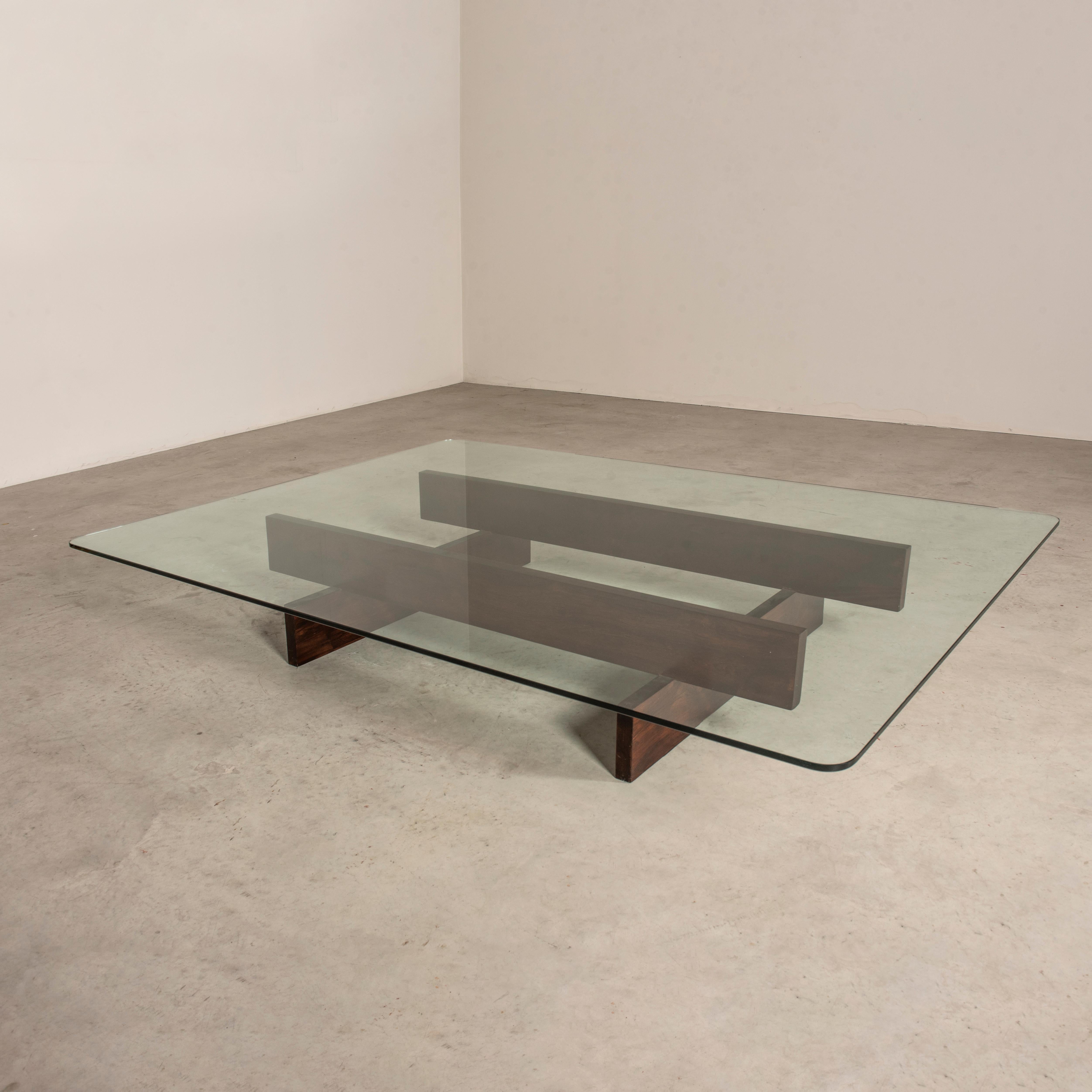 Grand Coffee Table in Wood and Glass by Celina Decorações, Brazilian Midcentury For Sale 4