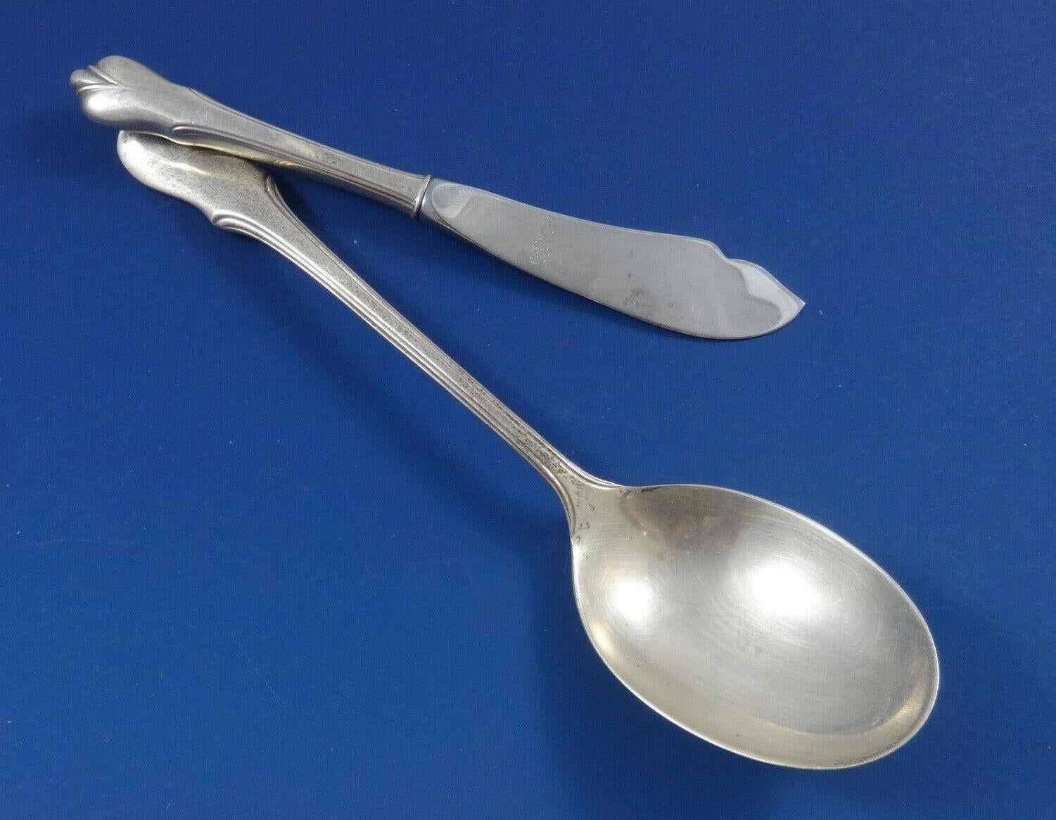 Milieu du XXe siècle Grand Coloni by Wallace Sterling Silver Flatware Set For 8 Service 43 Pieces en vente