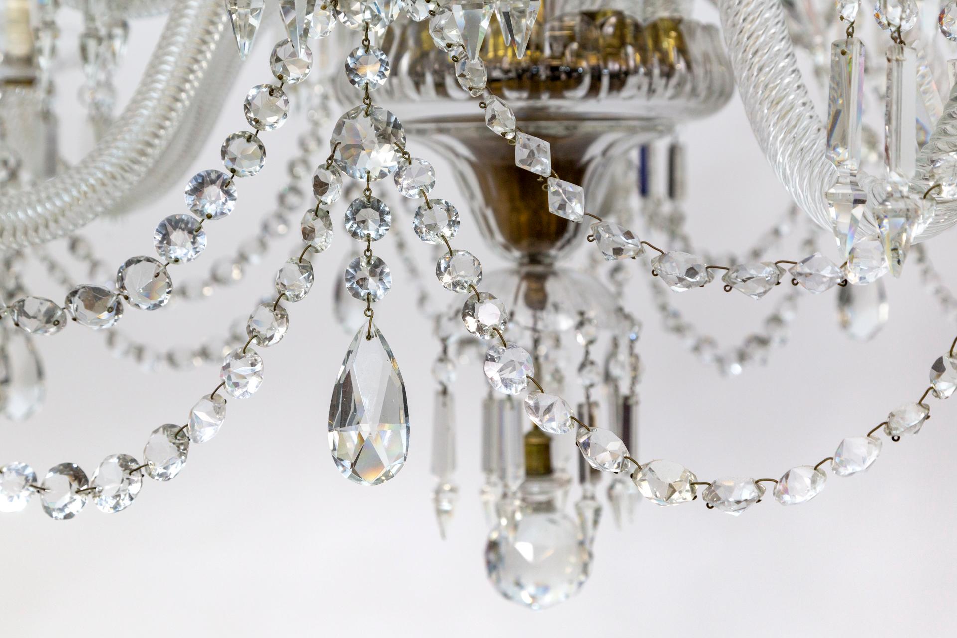 Grand Cut Crystal George III Chandelier w/ Faceted Column  For Sale 4