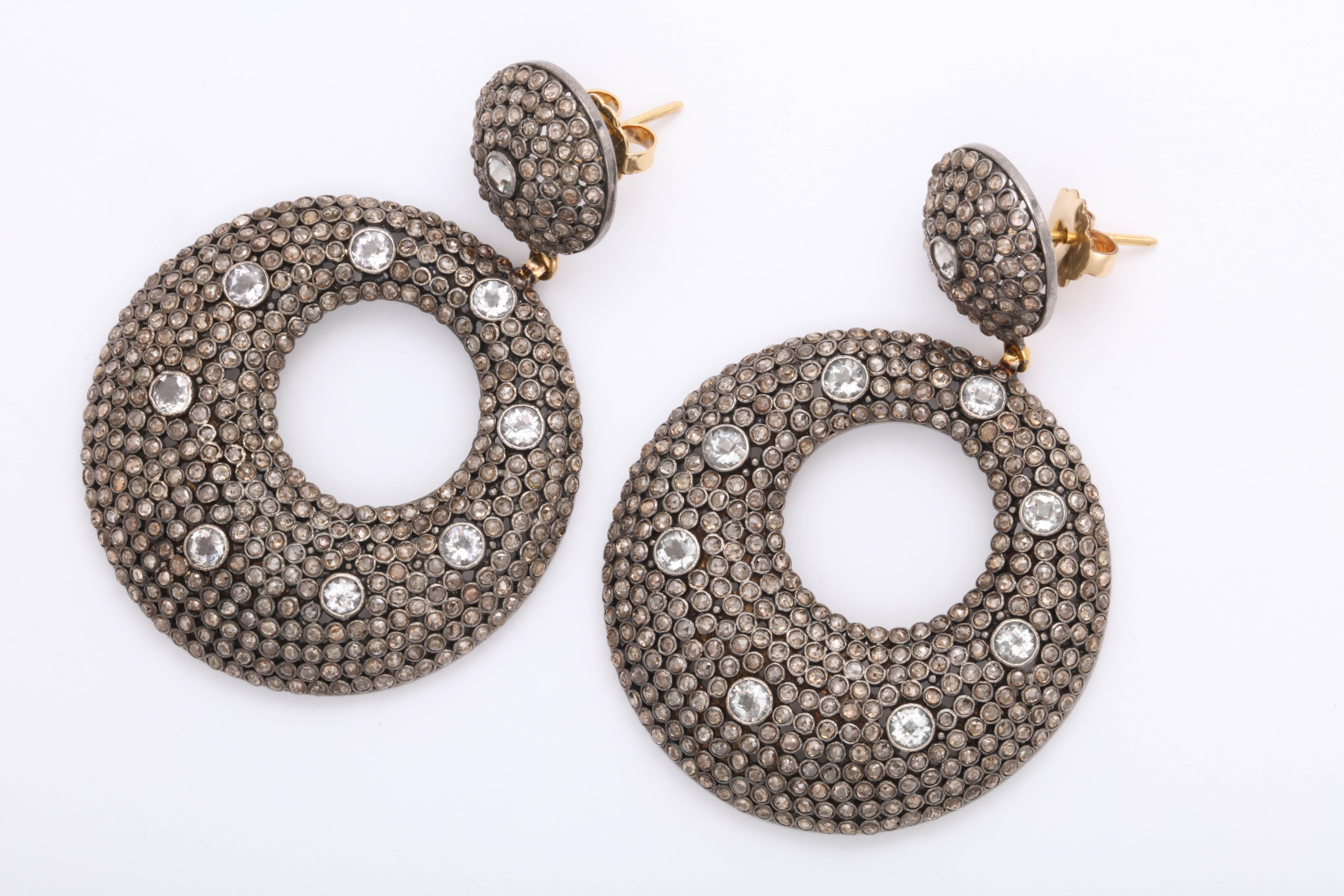 Pendientes de moda Gran Diamante en Nuevo estado para la venta en New York, NY