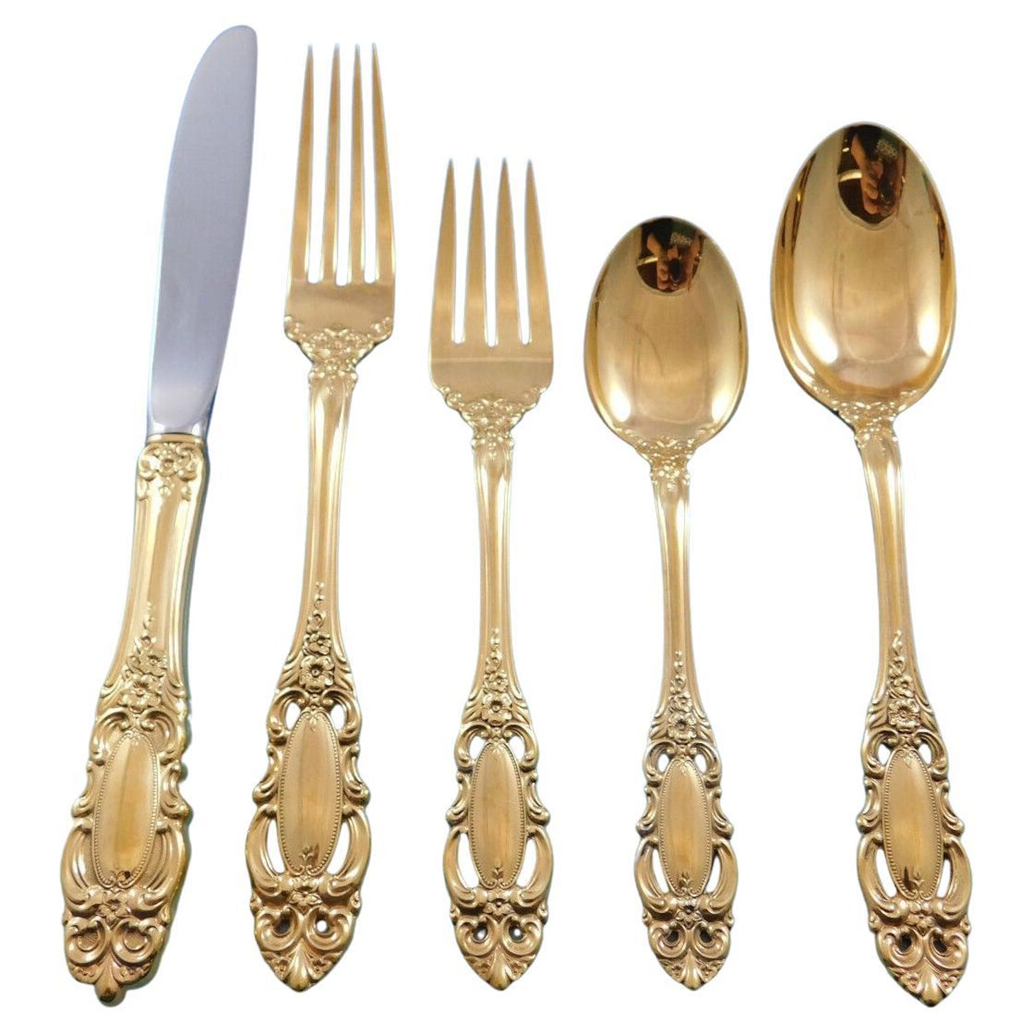 https://a.1stdibscdn.com/grand-duchess-gold-by-towle-sterling-silver-flatware-set-12-service-60-pc-dinner-for-sale/f_10224/f_345214721685453824337/f_34521472_1685453824692_bg_processed.jpg?width=1500
