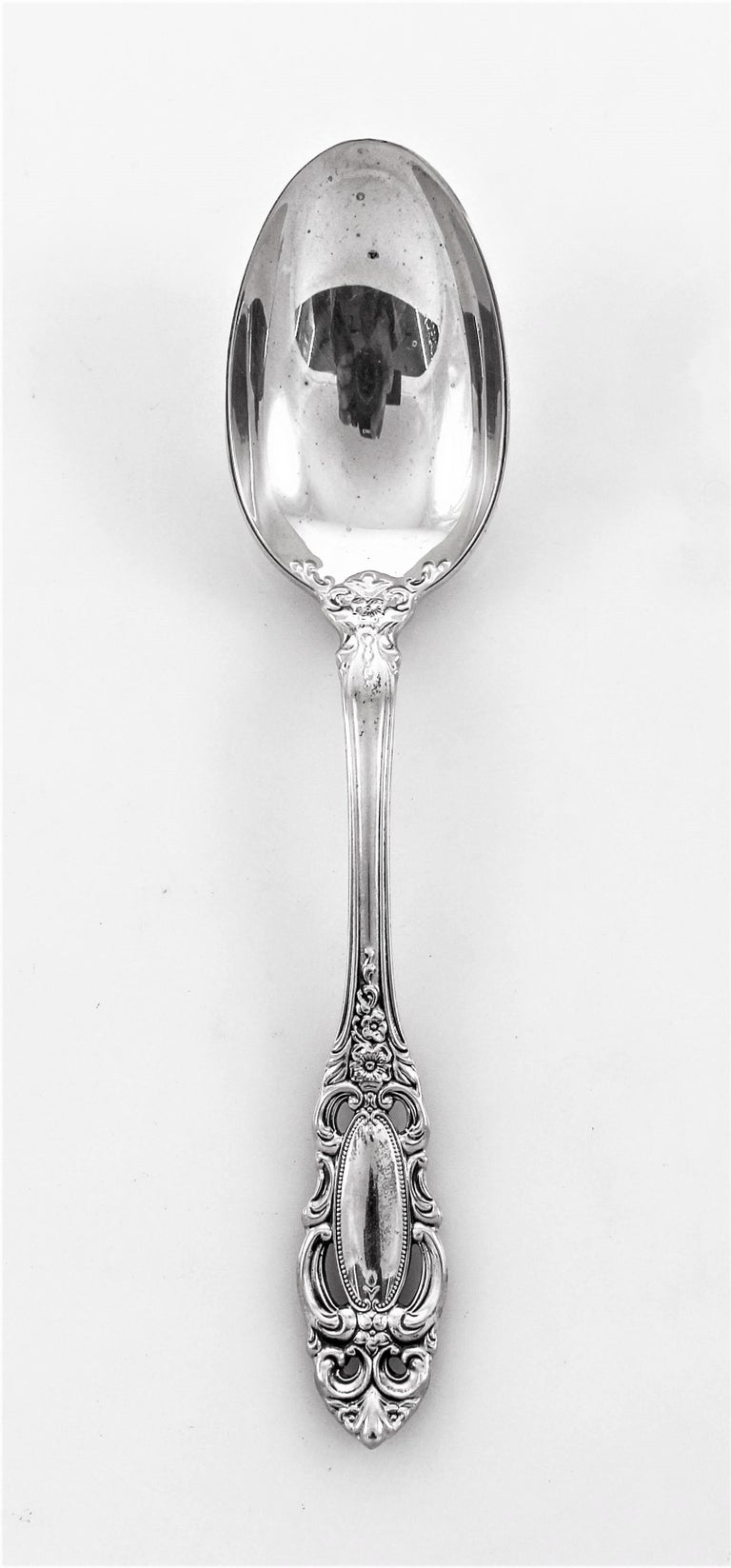 Grand Duchess Sterling Flatware; Service for 12 /60 Pieces In Excellent Condition For Sale In Brooklyn, NY