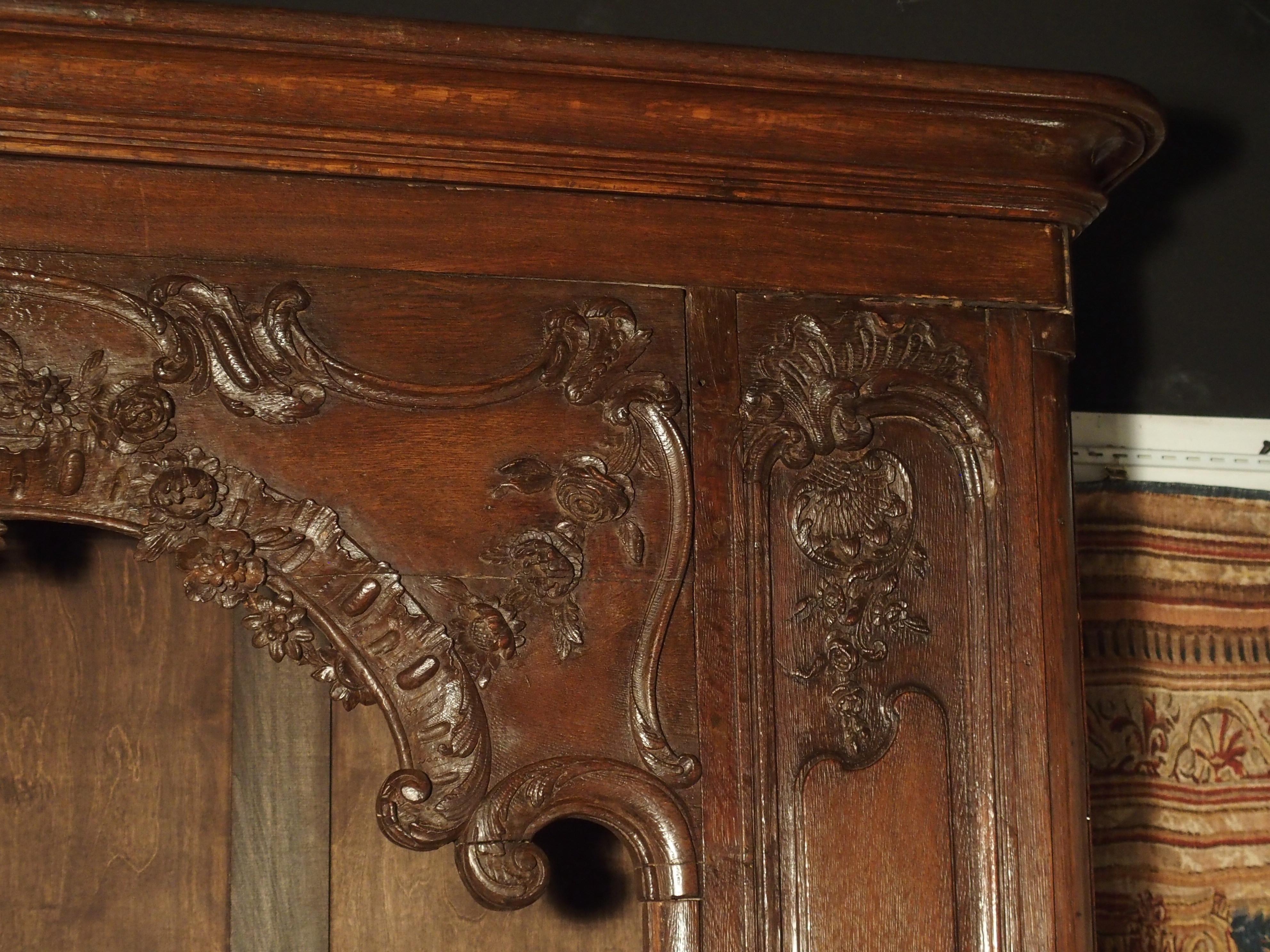 Grand Early 18th Century French Regence Bibliotheque in Carved Oak 5