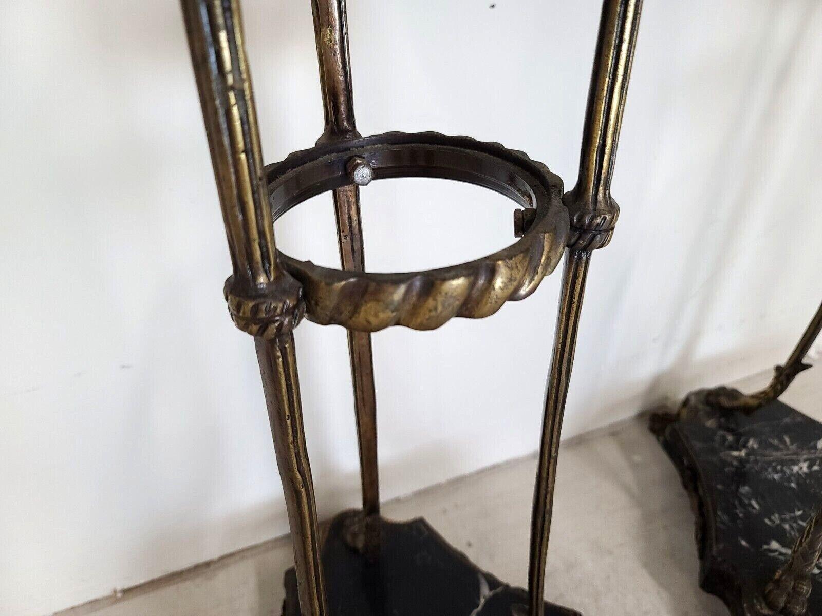 Grand Entrance Italian Brass Griffins & Marble Display Stands, a Pair For Sale 2