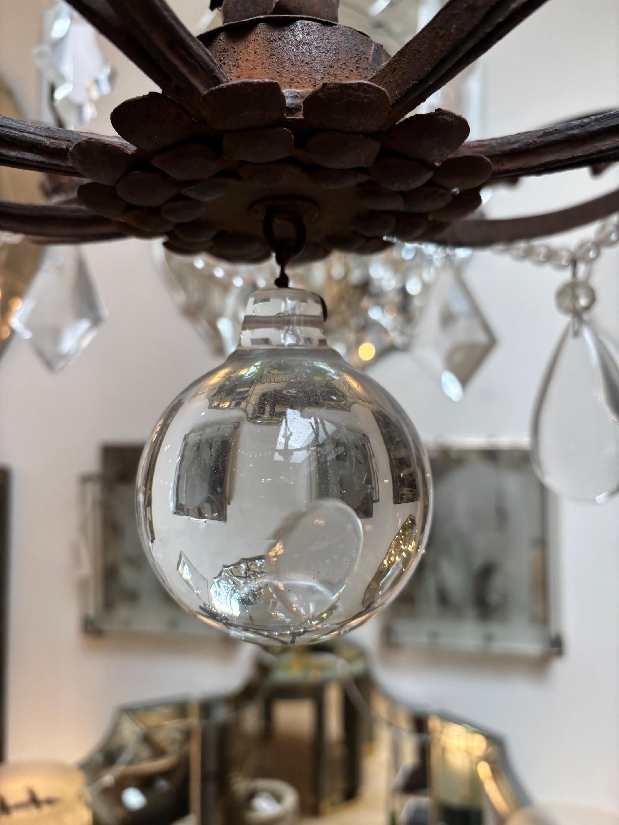Grand lustre en fer et cristal à quatorze lumières en vente 6