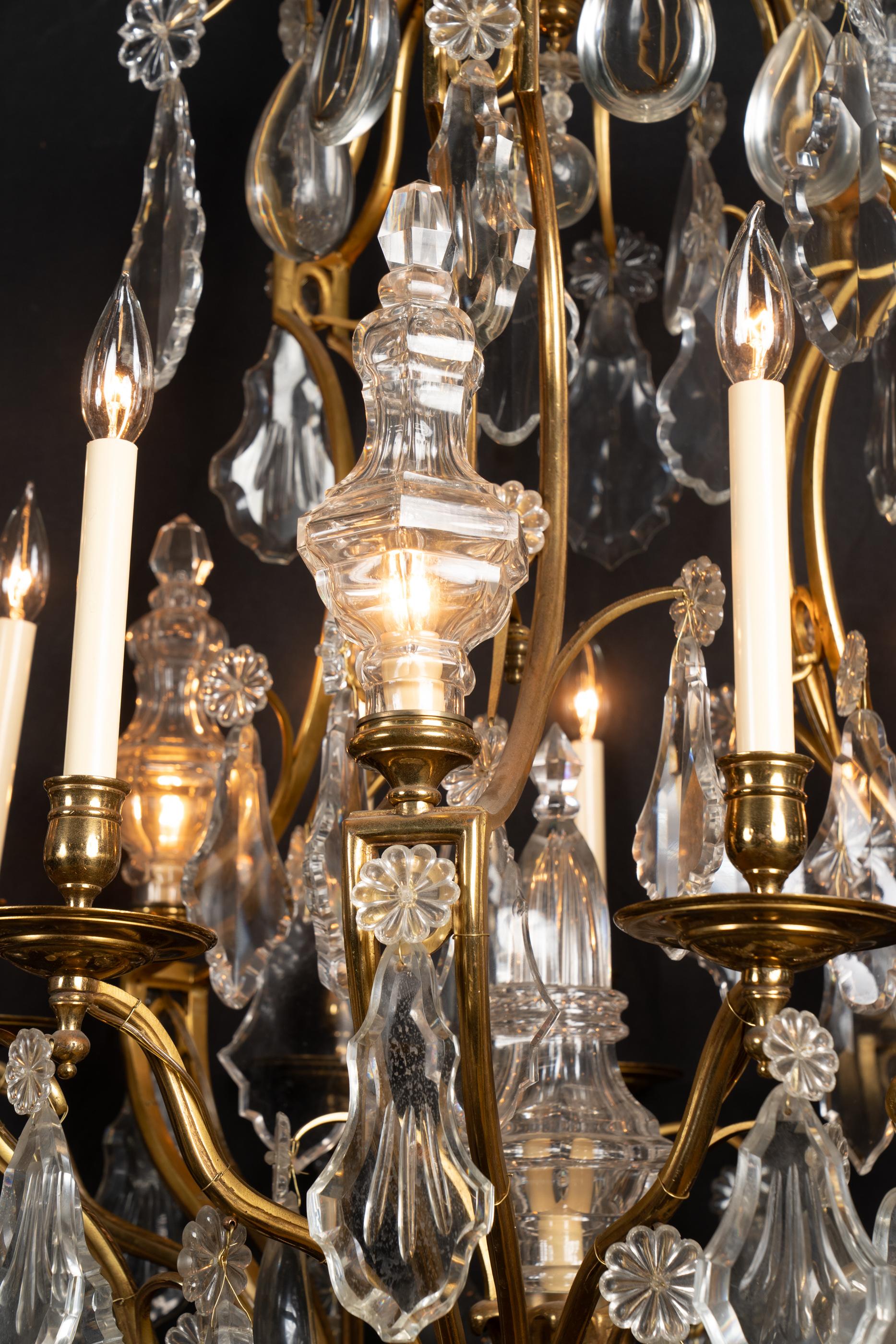Grand French 19th Century Louis XV Bronze d’Ore and Crystal Chandelier For Sale 4