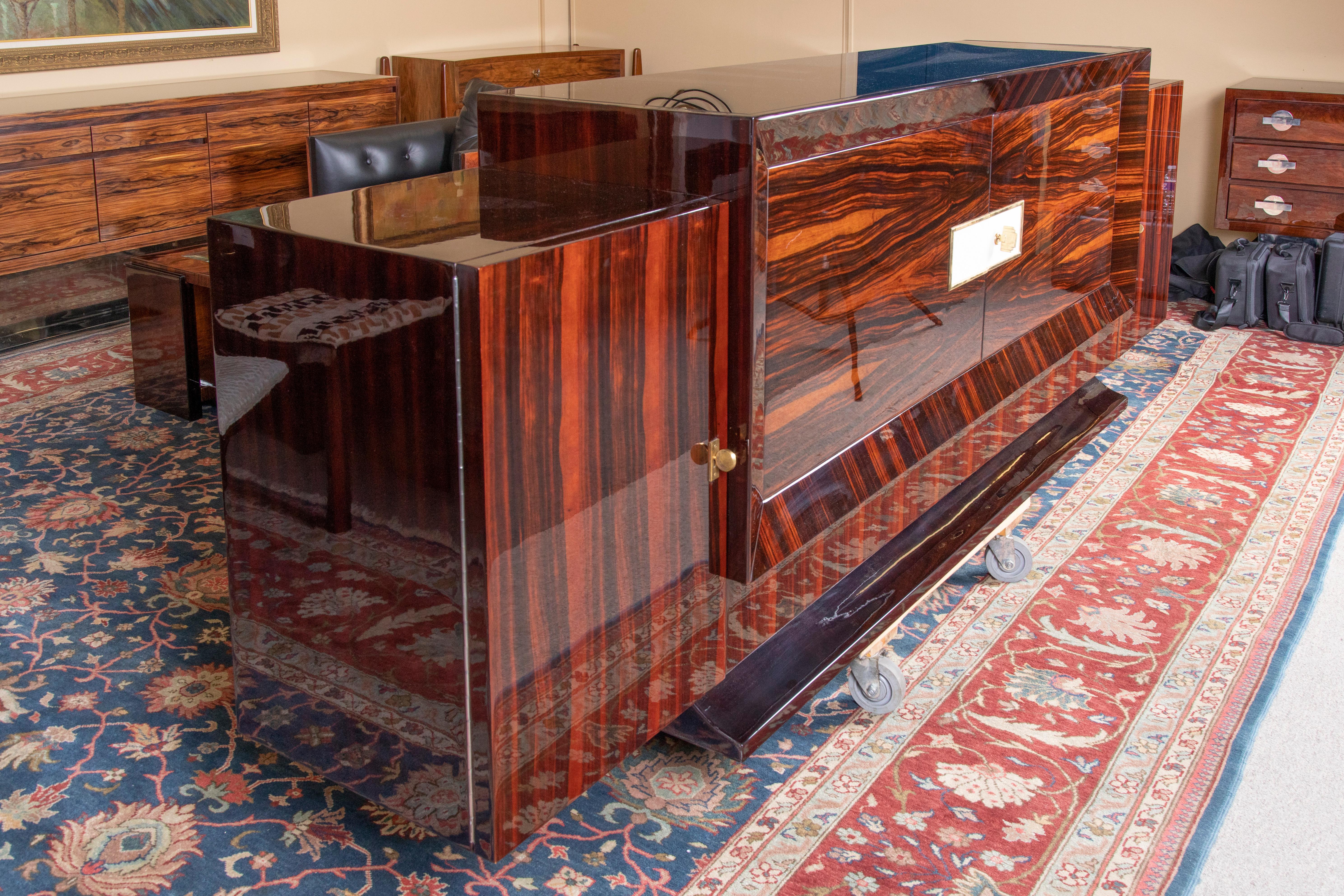 Grand French Art Deco Sideboard In Excellent Condition In Houston, TX