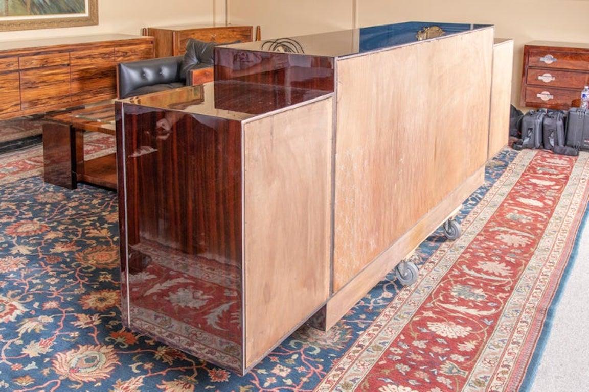 Großes französisches Art-déco-Sideboard aus Makassar-Furnier (Mitte des 20. Jahrhunderts) im Angebot