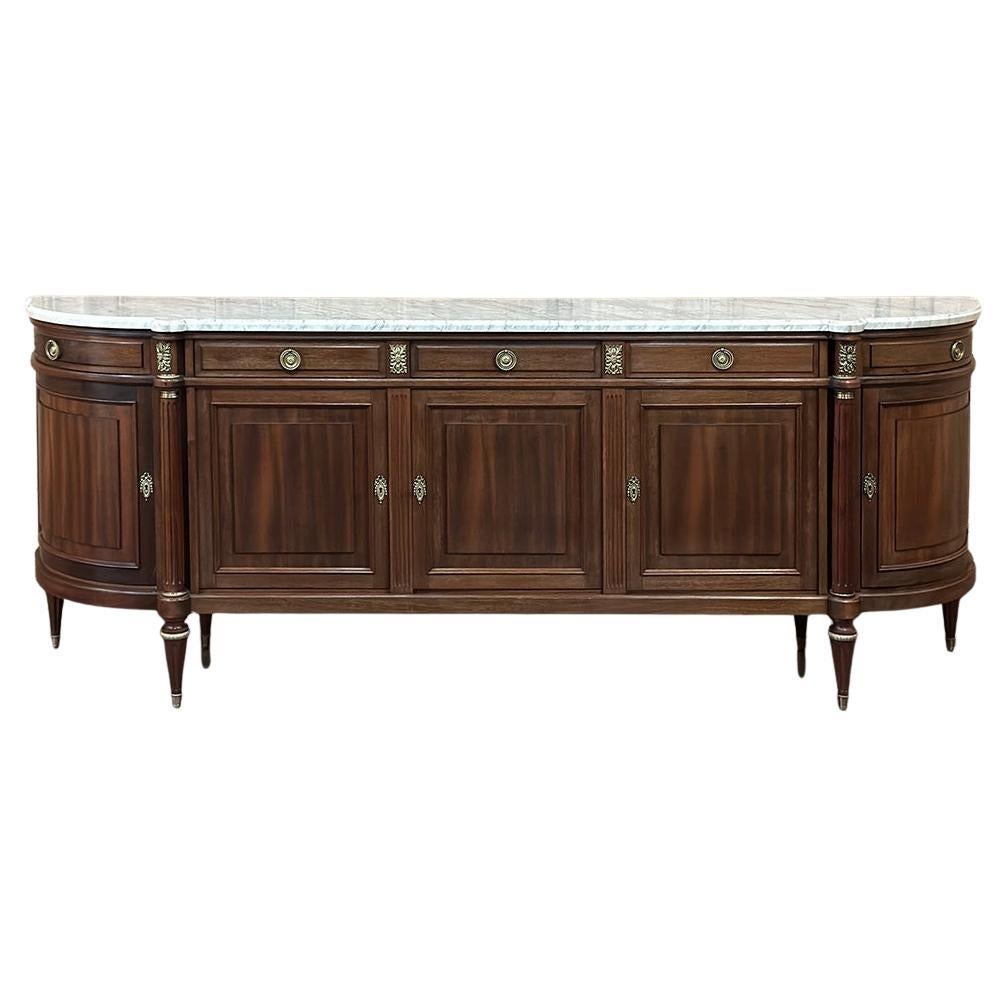Grand French Louis XVI Mahogany Round-Sided Buffet con marmo di Carrara