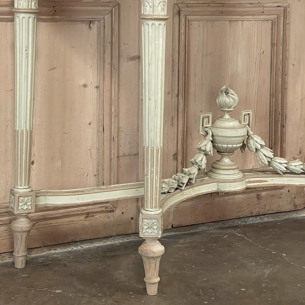 Grand French Louis XVI Painted Demilune Console with Carrara Marble Top For Sale 4