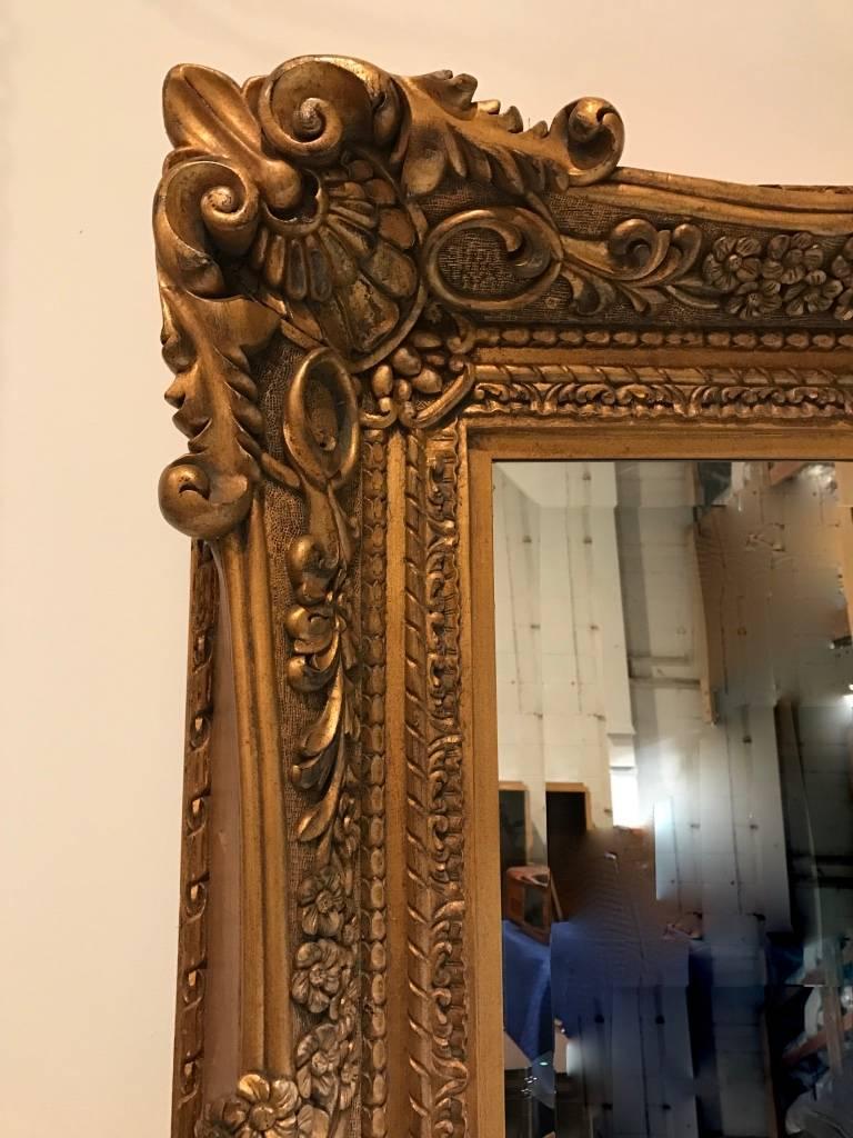 Grand Giltwood Mirror Having Ornate Details In Excellent Condition For Sale In North Bergen, NJ