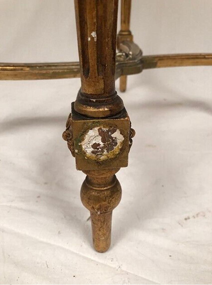 Grand guéridon de style Louis XVI en bois doré et plateau de marbre, fin XIXe 3
