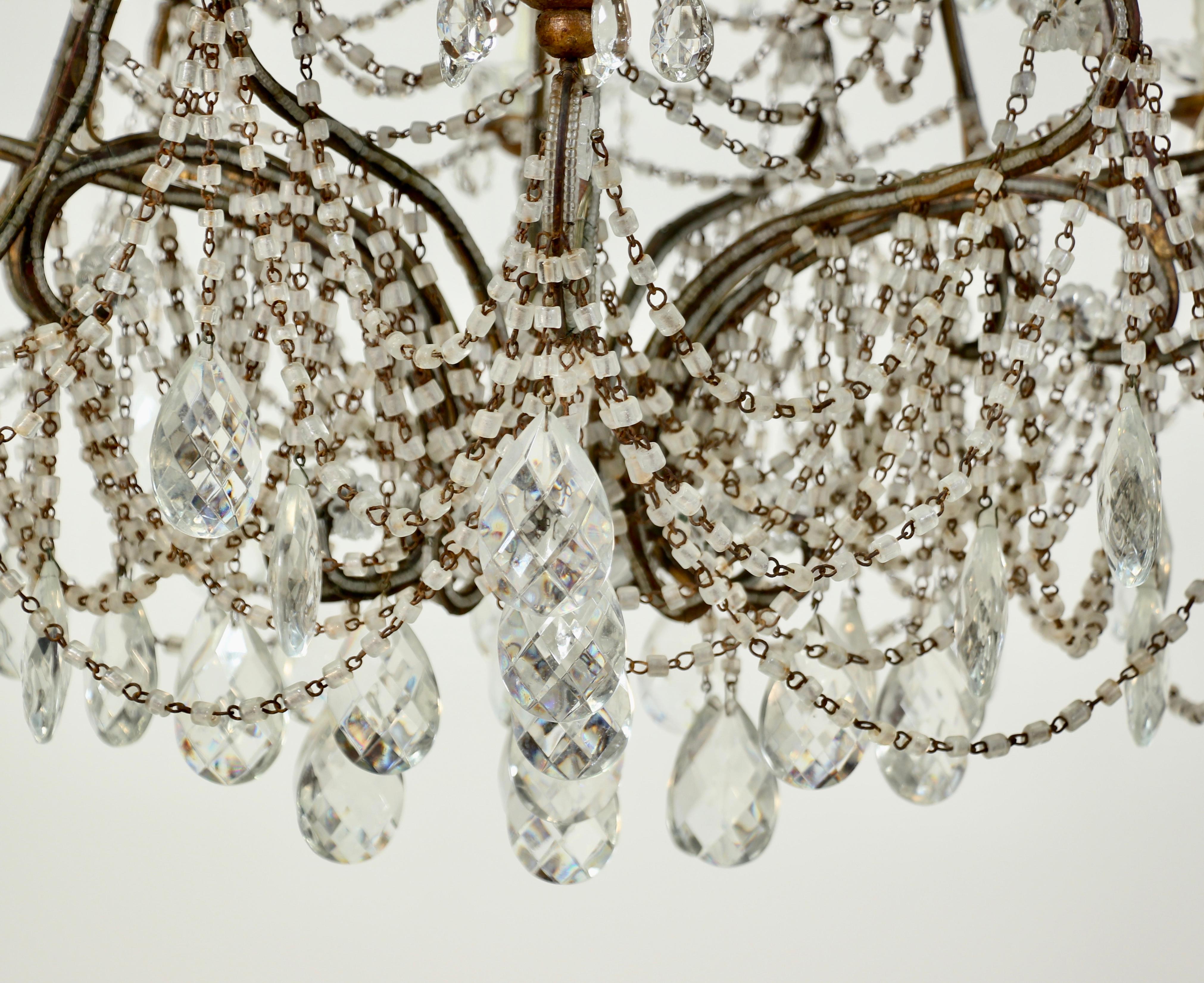 Early 20th Century Grand Italian 18-Light Crystal Beaded Chandelier