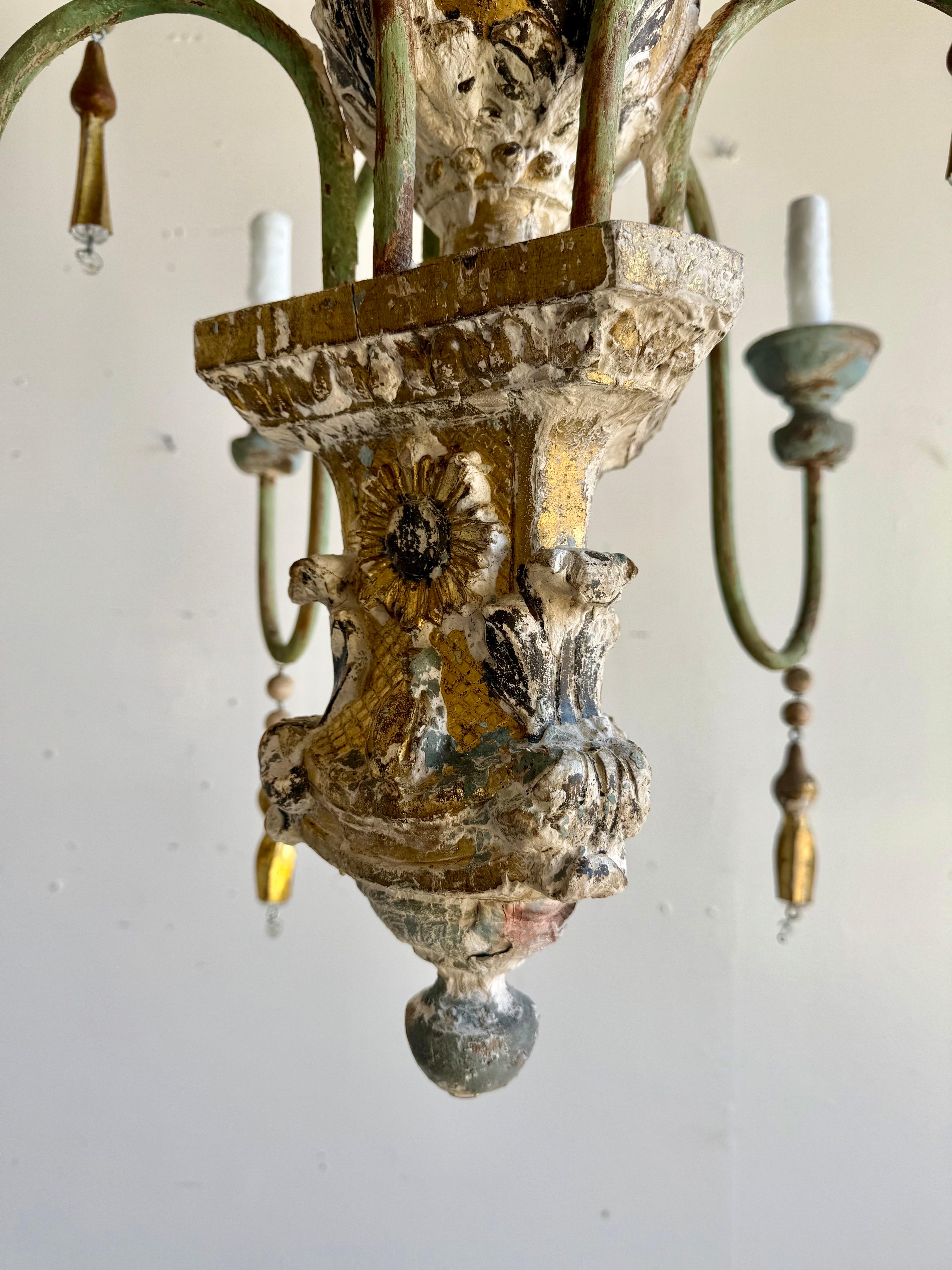 Grand Italian Painted and Giltwood Twelve-Light Chandelier In Distressed Condition For Sale In Los Angeles, CA