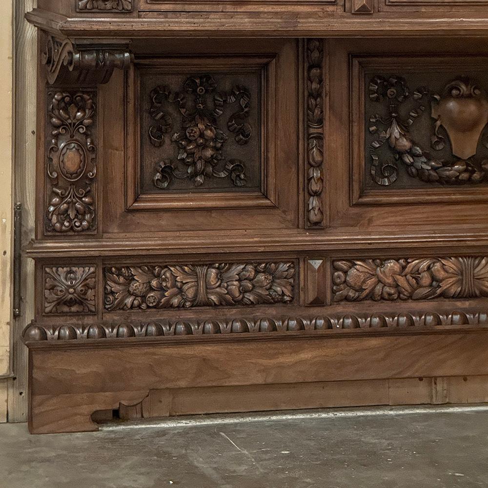 Grand Italian Renaissance Walnut Console ~ Sideboard For Sale 1
