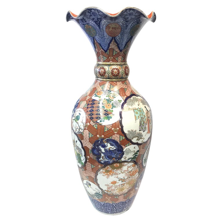 Grand Japanese Imari Vase For Sale At 1stdibs