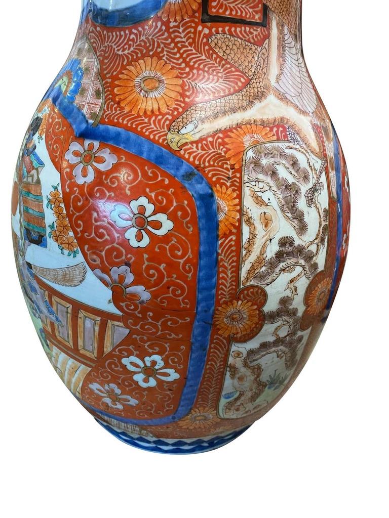 Grand Japanese Imari Vase, Late 19th Century For Sale 10