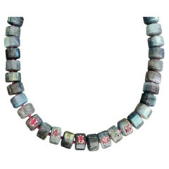 Collana con grande labradorite, tormalina rosa e oro 14k