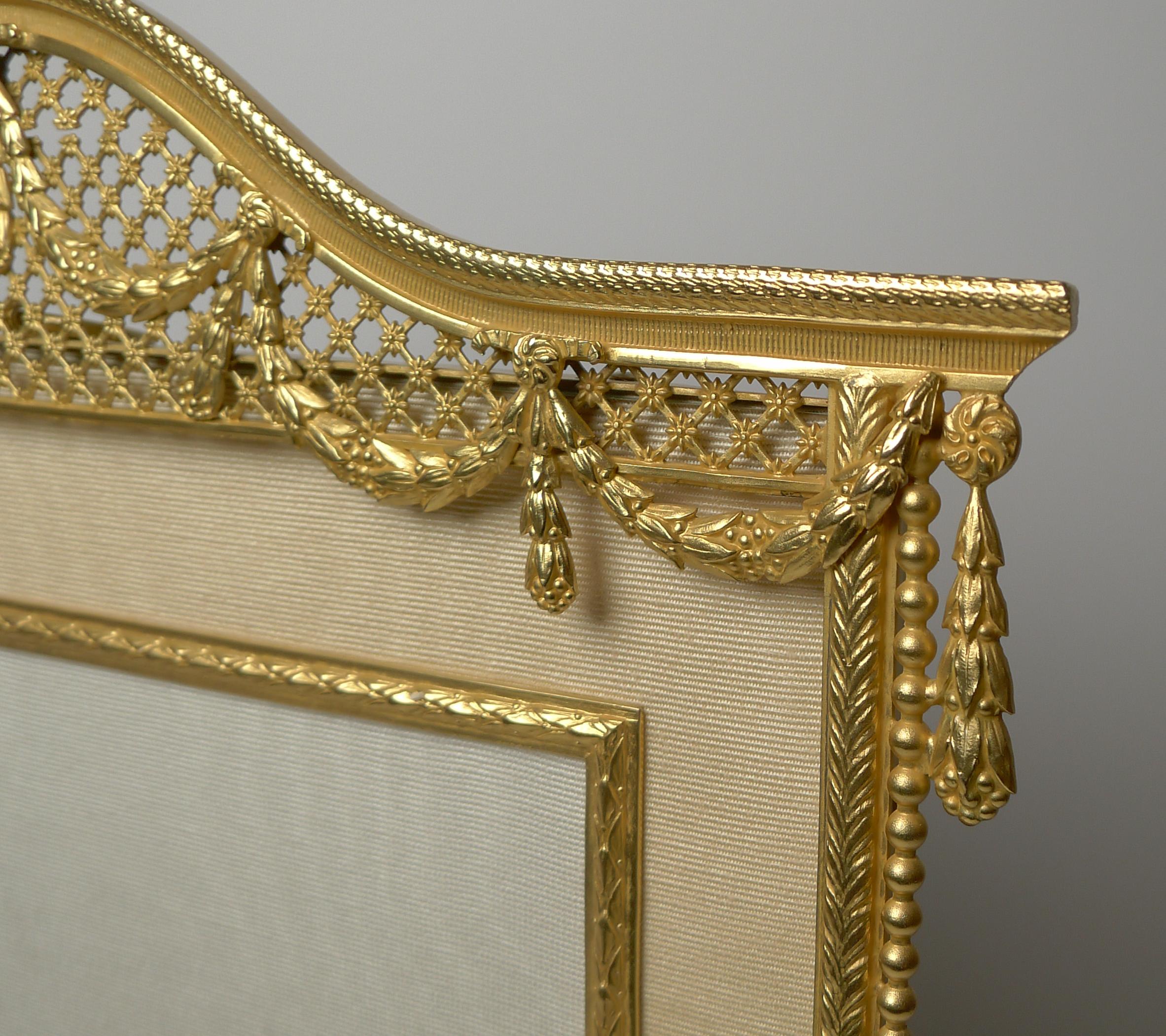 Gilt Grand Large Gilded Bronze Photograph / Picture Frame c.1910 For Sale