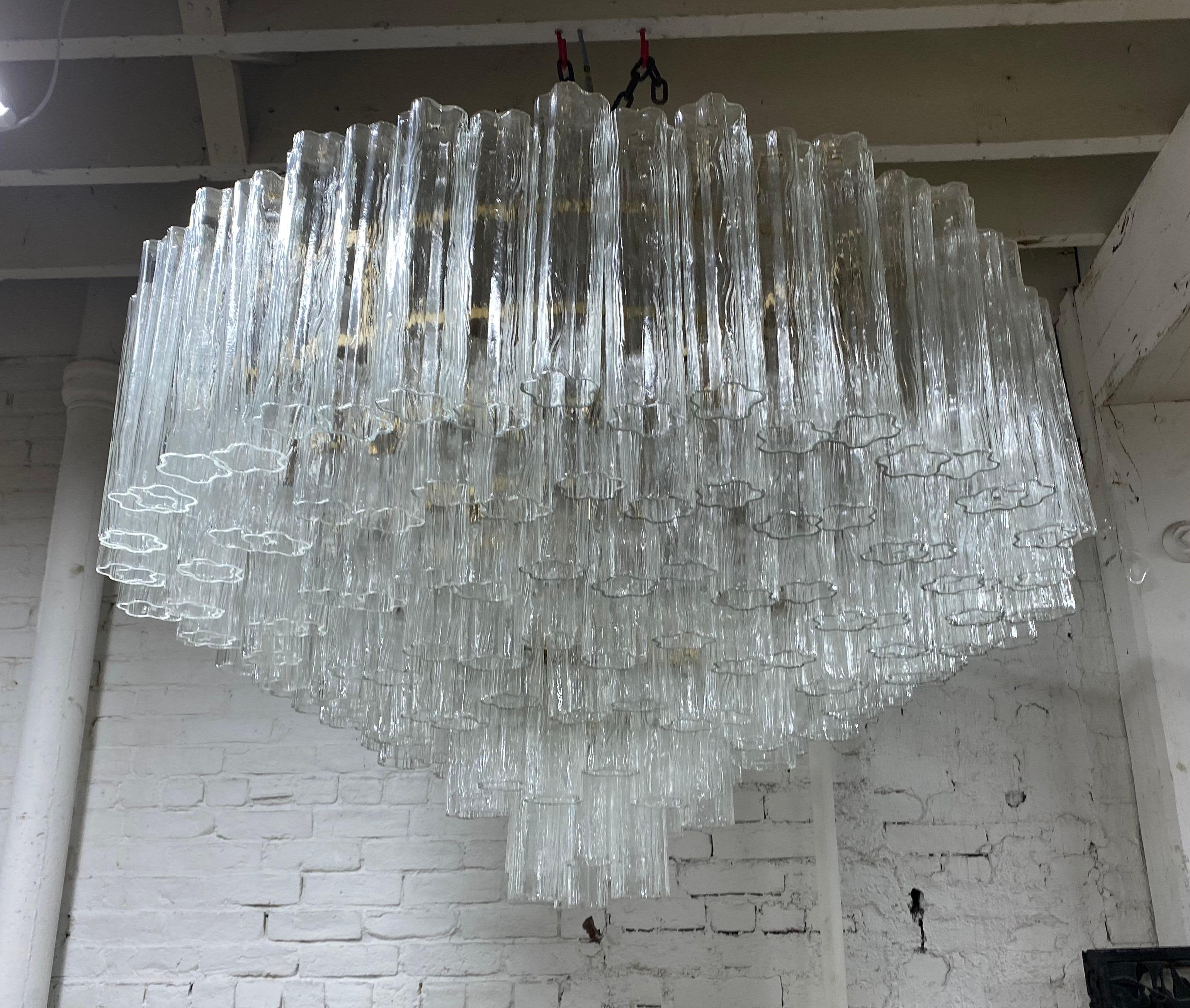 Grand Large Murano Glass 1970s High Style Chandelier  10