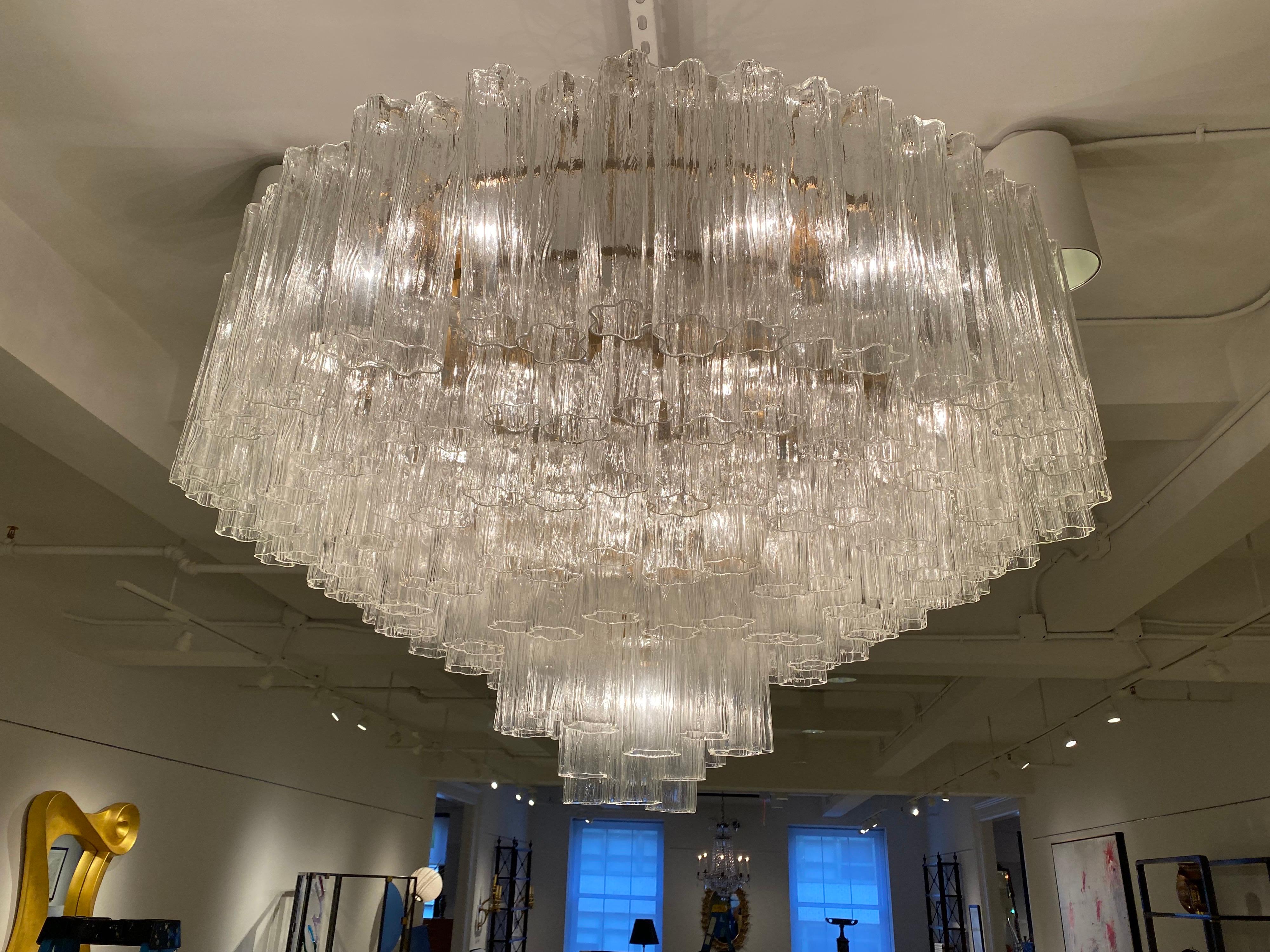 Grand Large Murano Glass 1970s High Style Chandelier  2