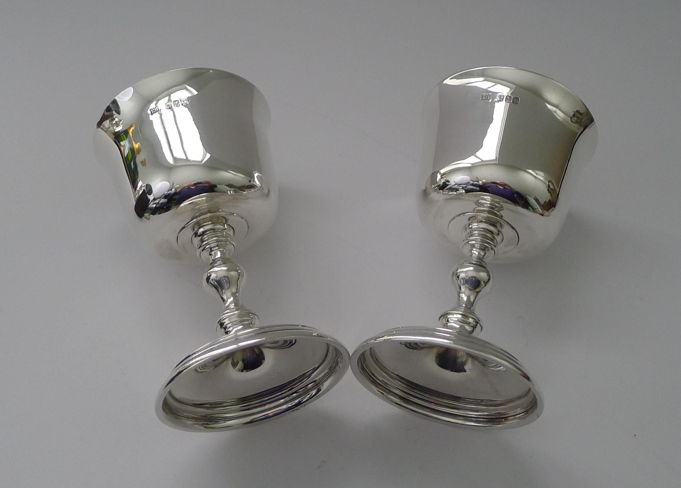 20th Century Grand Large Pair Irish Sterling Silver Wine Goblets - 1974 - 594 Grams For Sale