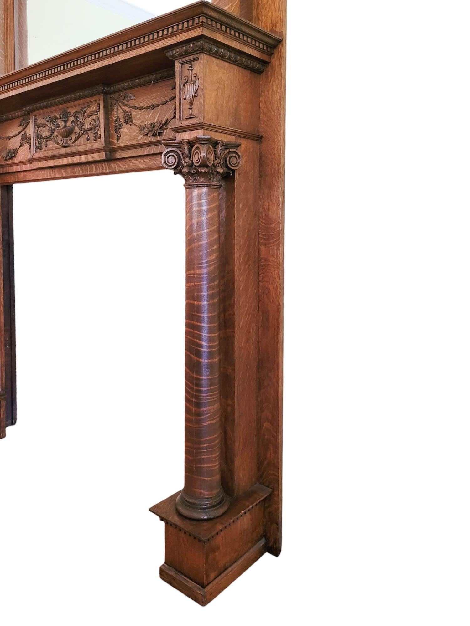 Gran chimenea victoriana tardía de roble tigre con espejo biselado en venta 7