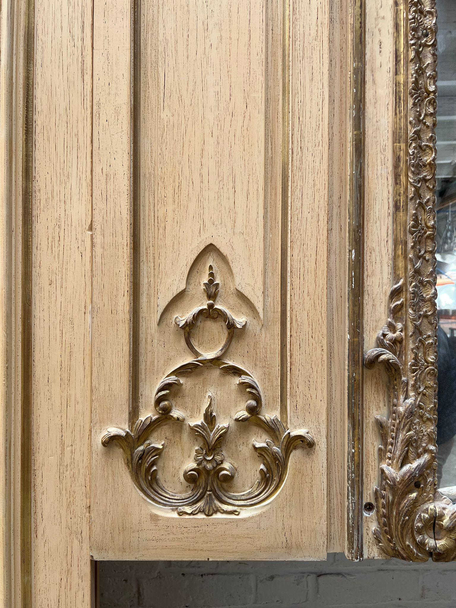 Libreria Boiserie in stile Luigi XV con specchio, Francia, XX secolo in vendita 6