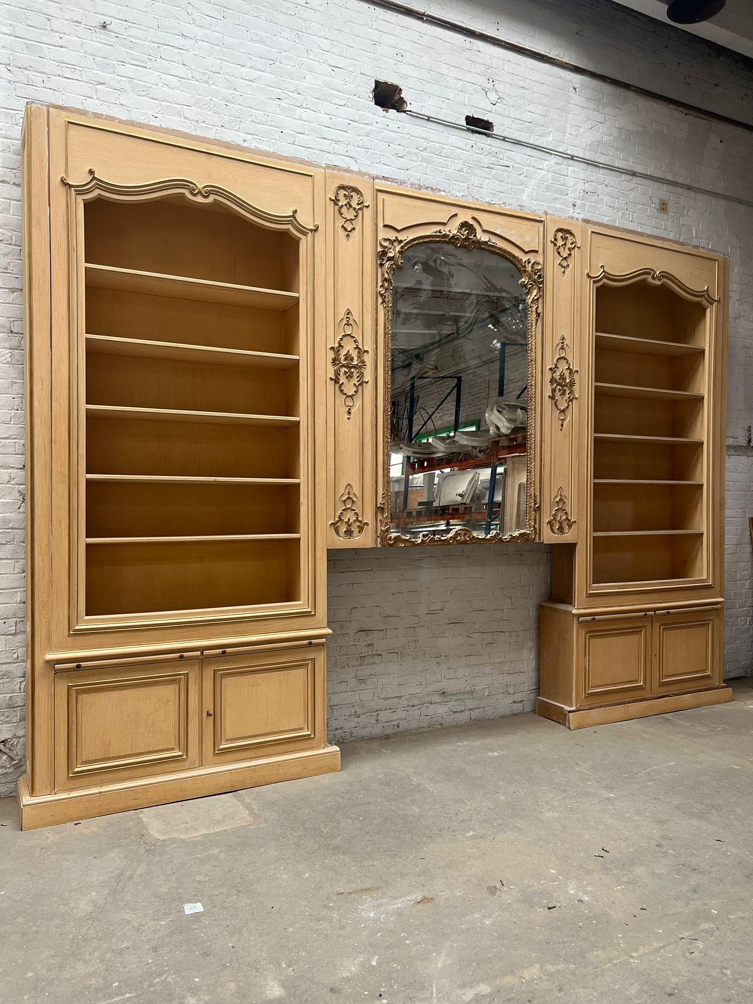 Libreria Boiserie in stile Luigi XV con specchio, Francia, XX secolo in vendita 10
