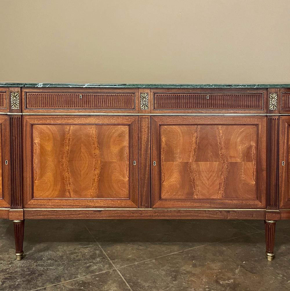 Grand Louis XVI Mahagoni Marmorplatte Buffet ~ Credenza 3