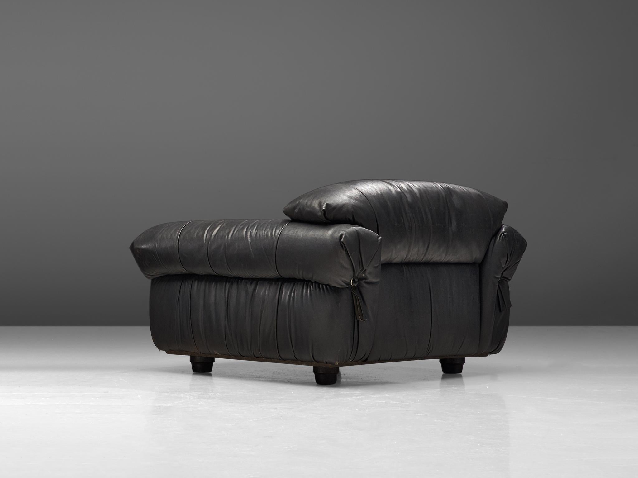 Chaise longue Grand Lounge Chair en cuir patiné noir en vente 1